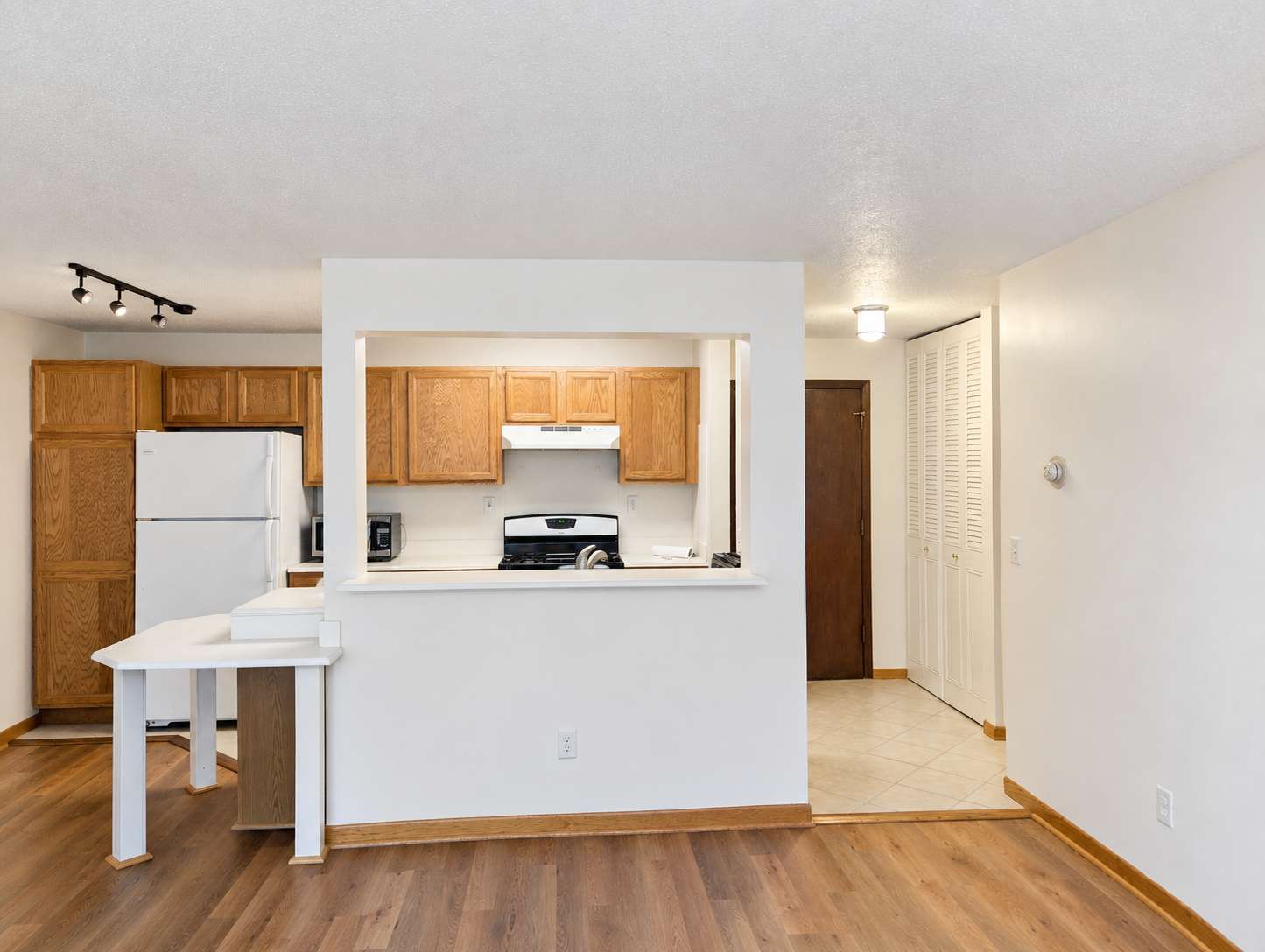 2630 PLEASANT AVE S #206, Minneapolis, MN 55408