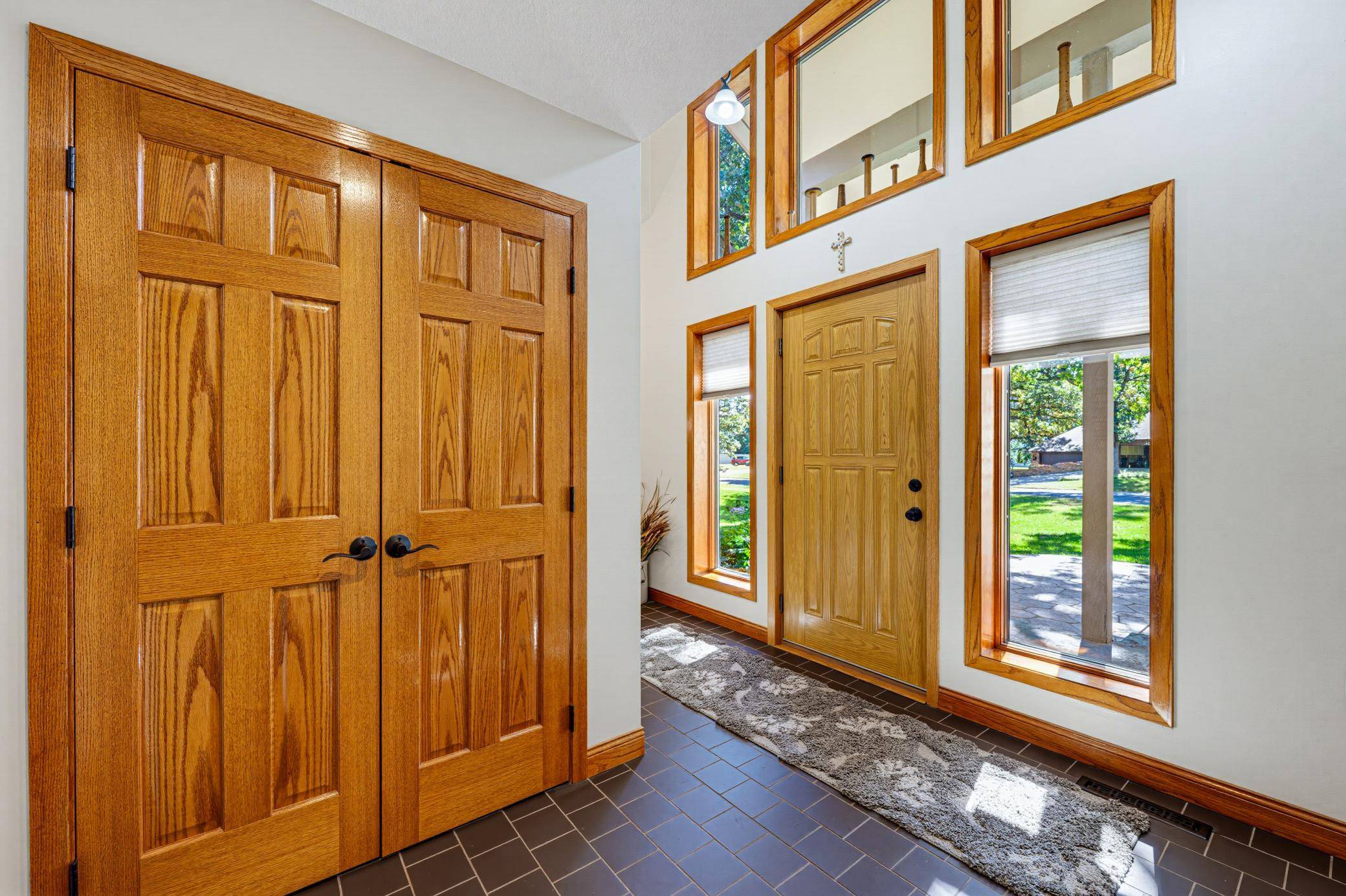 1265 Rolling Oaks LN NW, Hutchinson, MN 55350