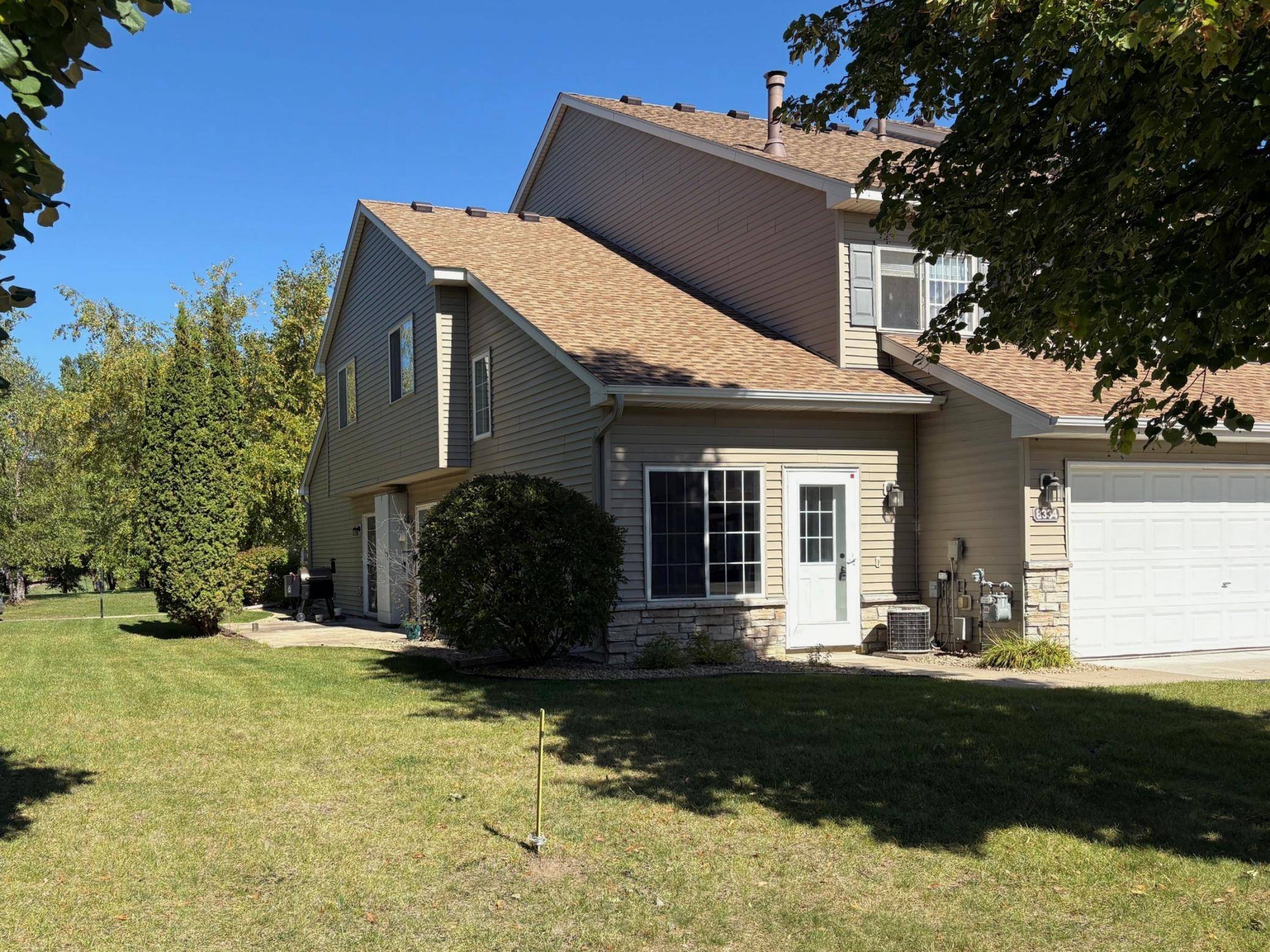 8334 Delaney DR, Inver Grove Heights, MN 55076