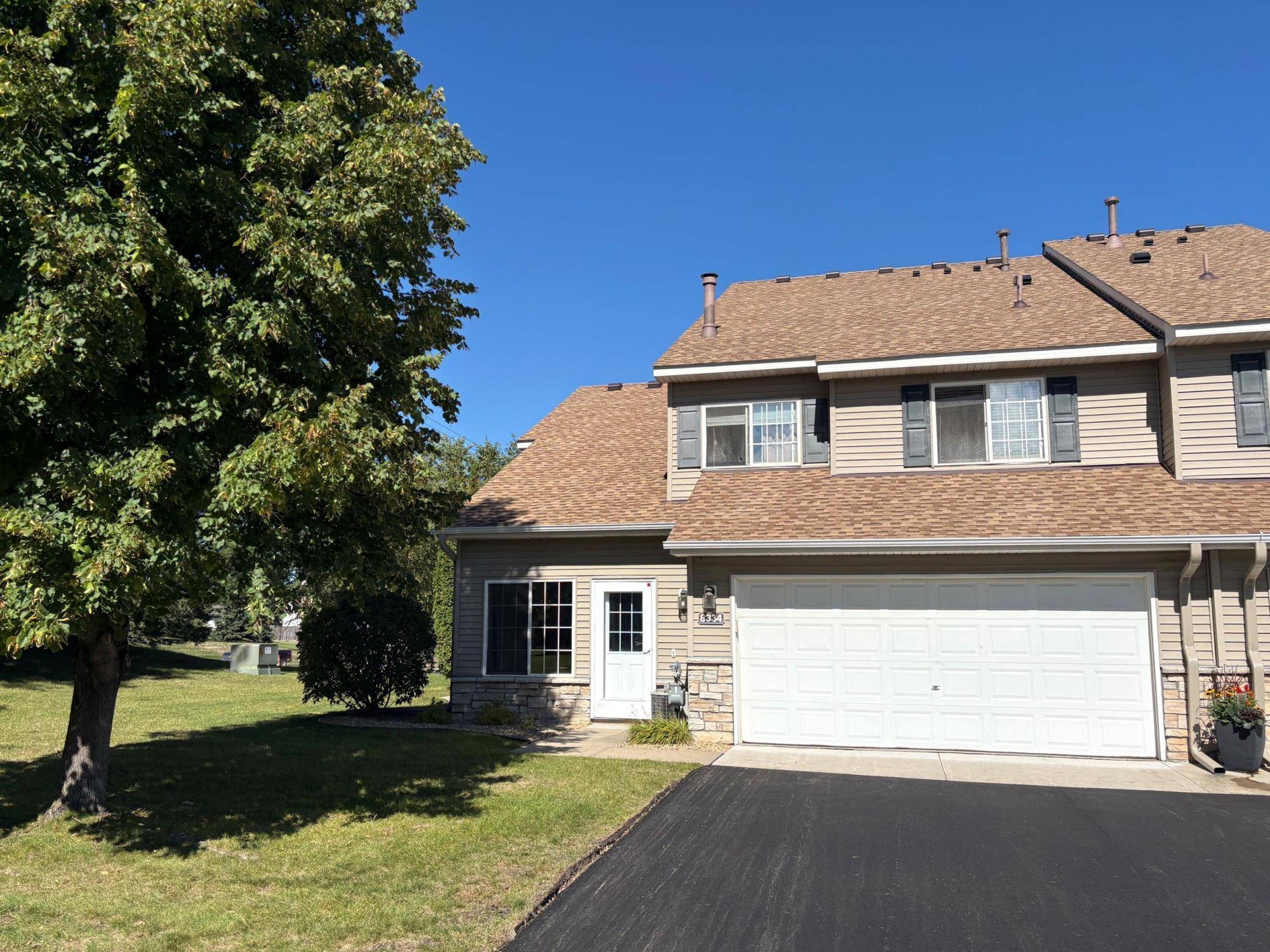 8334 Delaney DR, Inver Grove Heights, MN 55076