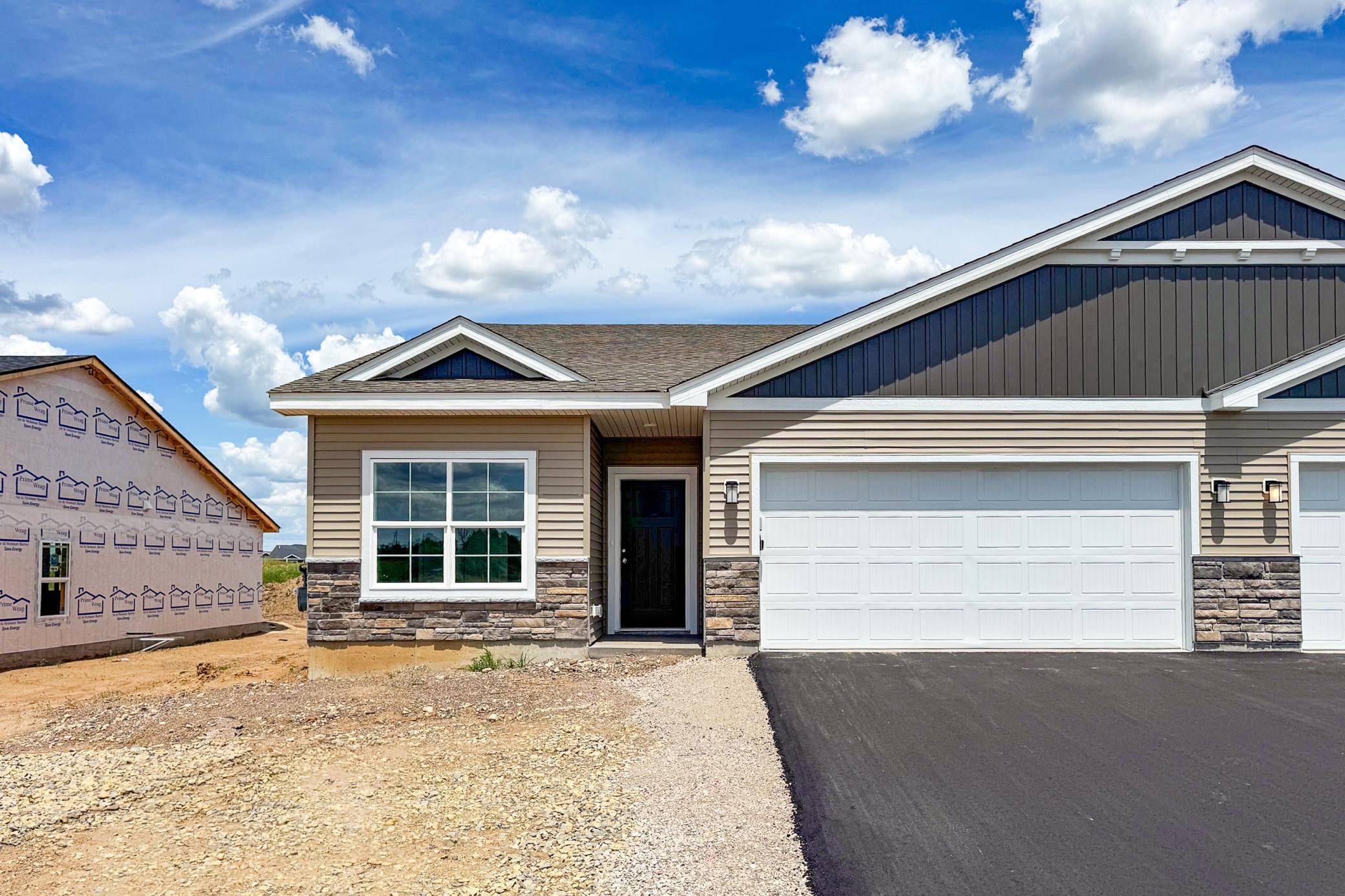 1205 Cedar LN, Montrose, MN 55363