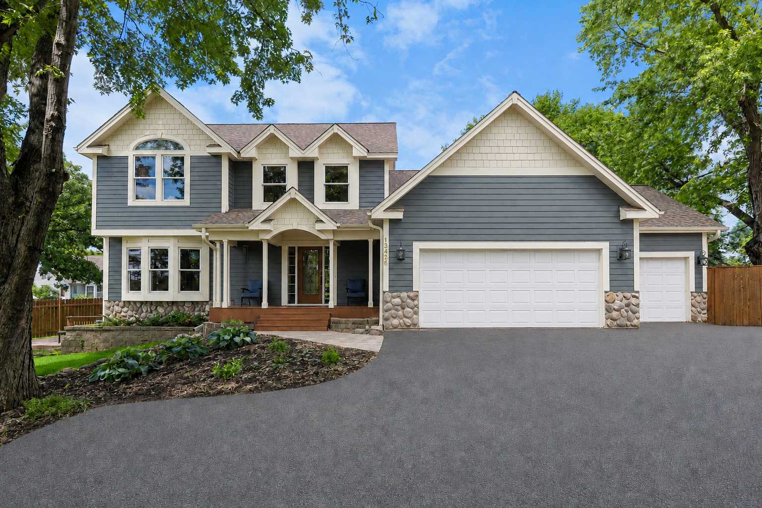 13426 Excelsior BLVD, Minnetonka, MN 55345