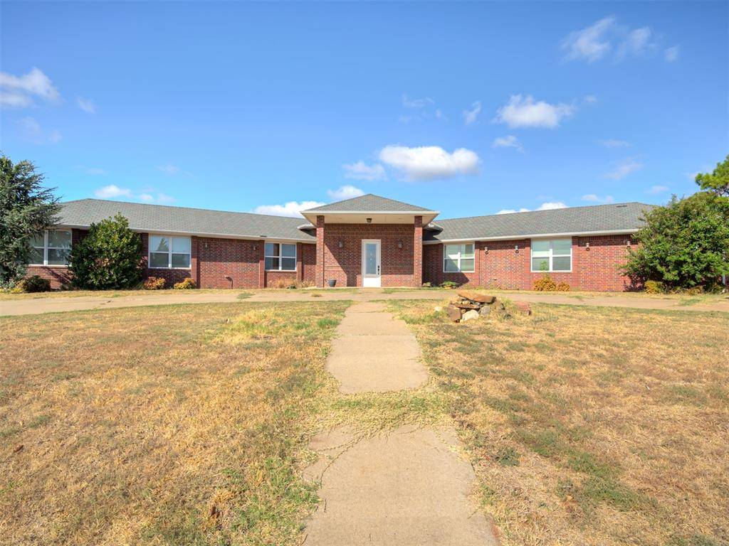 501 N Hogan AVE, Guthrie, OK 73044