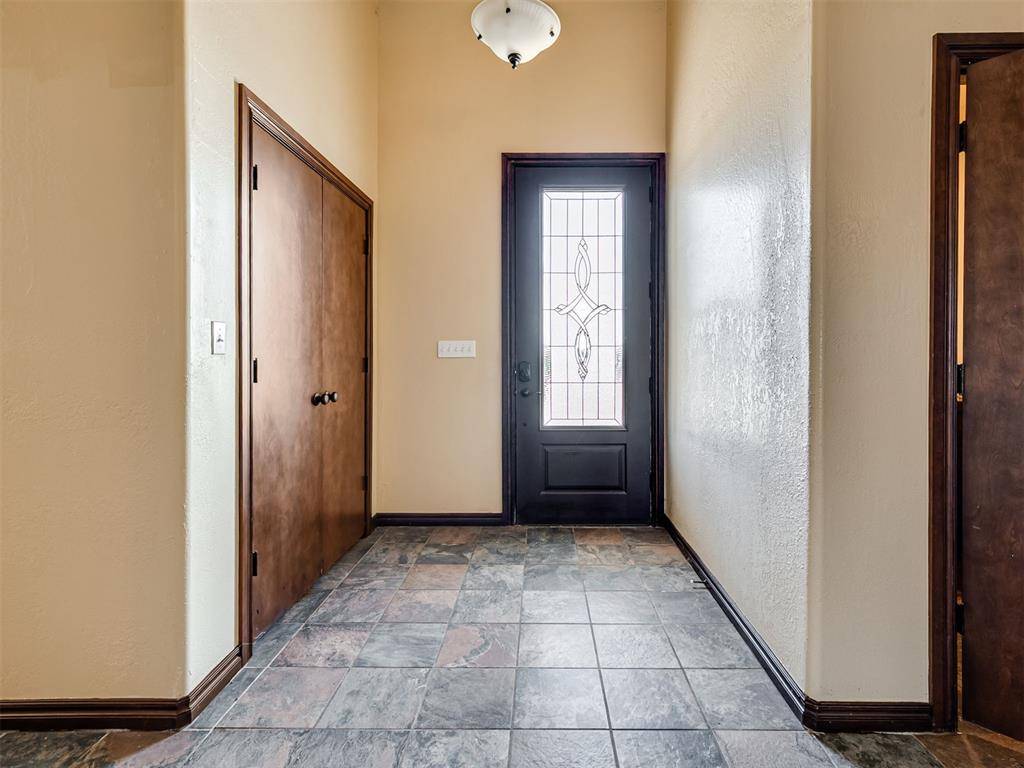 501 N Hogan AVE, Guthrie, OK 73044