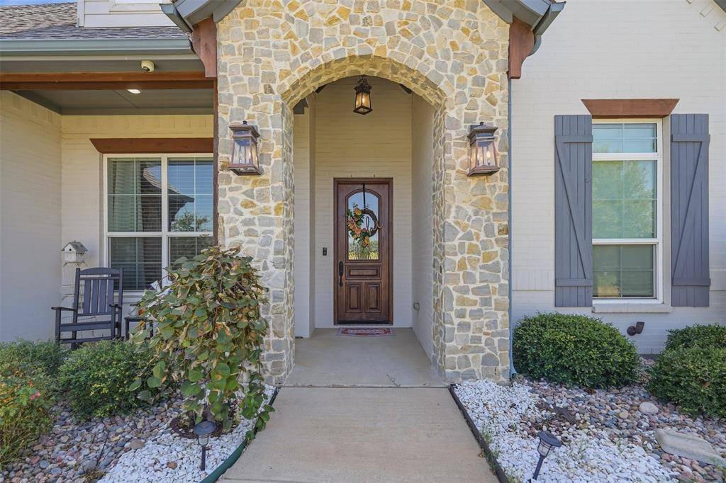 860 San Saba E, Midlothian, TX 76065