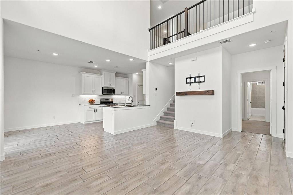 2737 Splendor Drive, Little Elm, TX 75068
