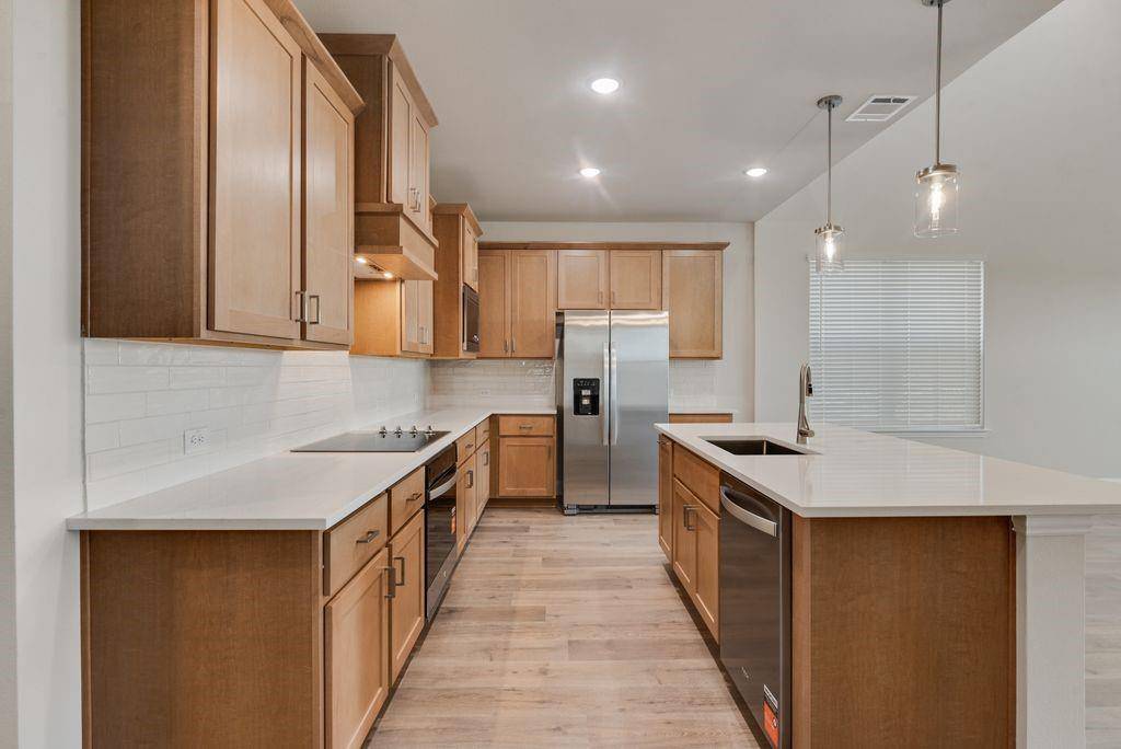 1050 Birdie Street, Gunter, TX 75058