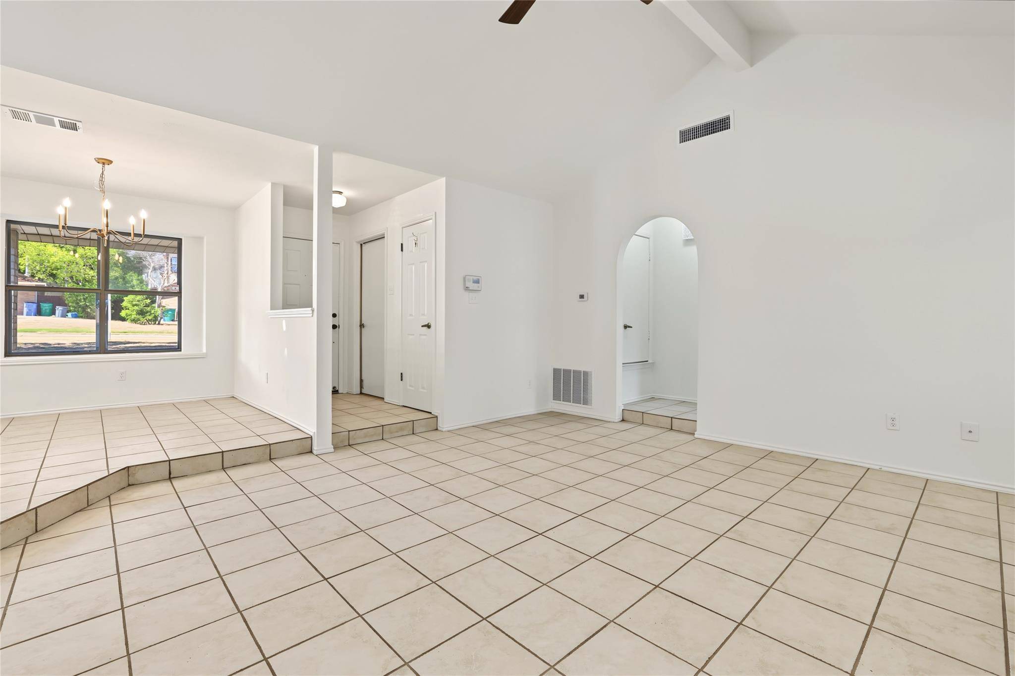 1202 Ivybridge DR, Pflugerville, TX 78660