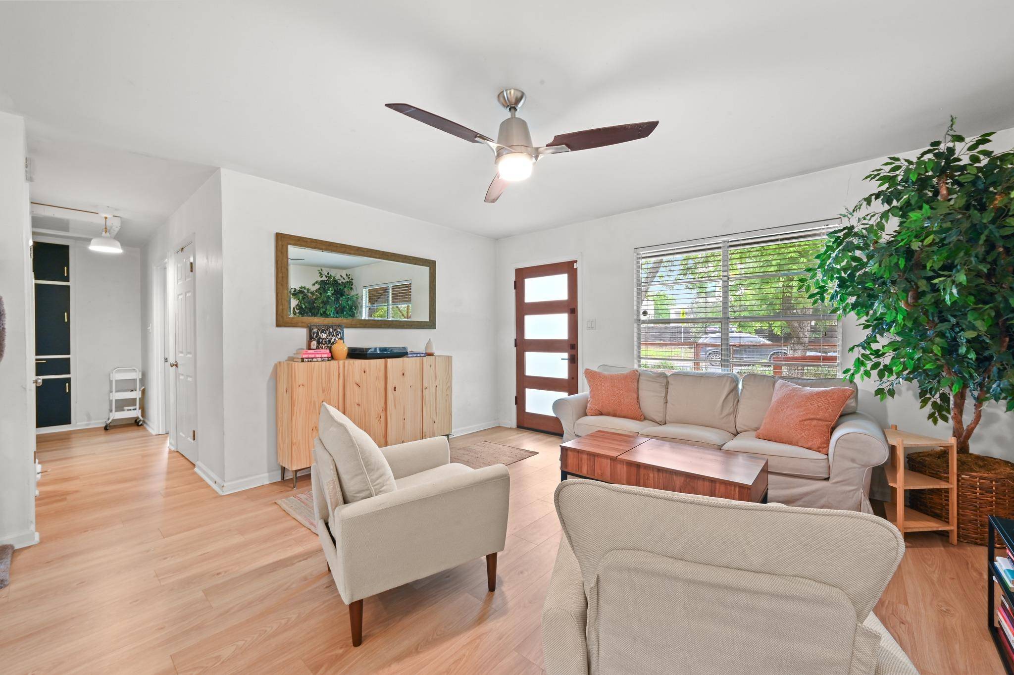 6207 Hickman Ave, Austin, TX 78723