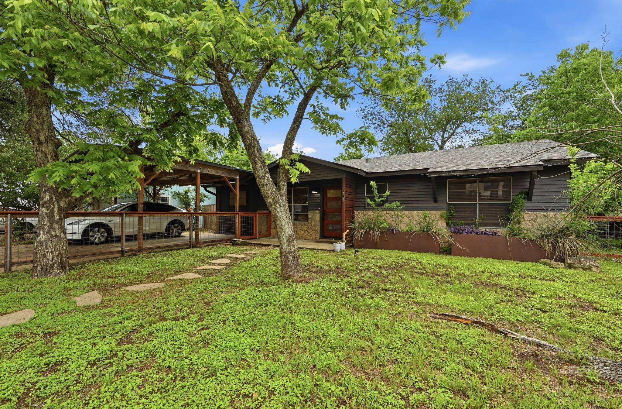 6207 Hickman Ave, Austin, TX 78723