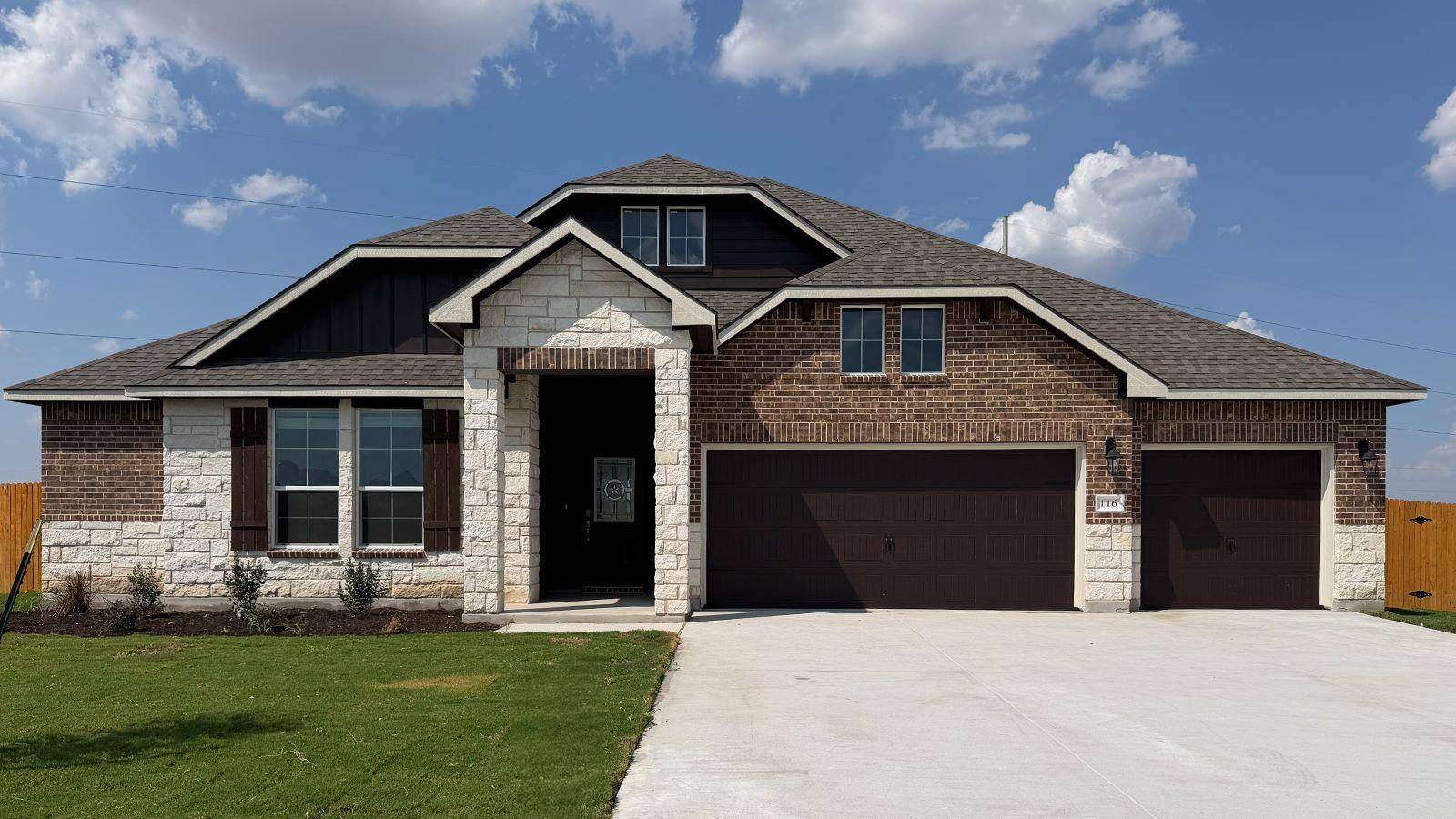116 Kenzie ST, Thorndale, TX 76577