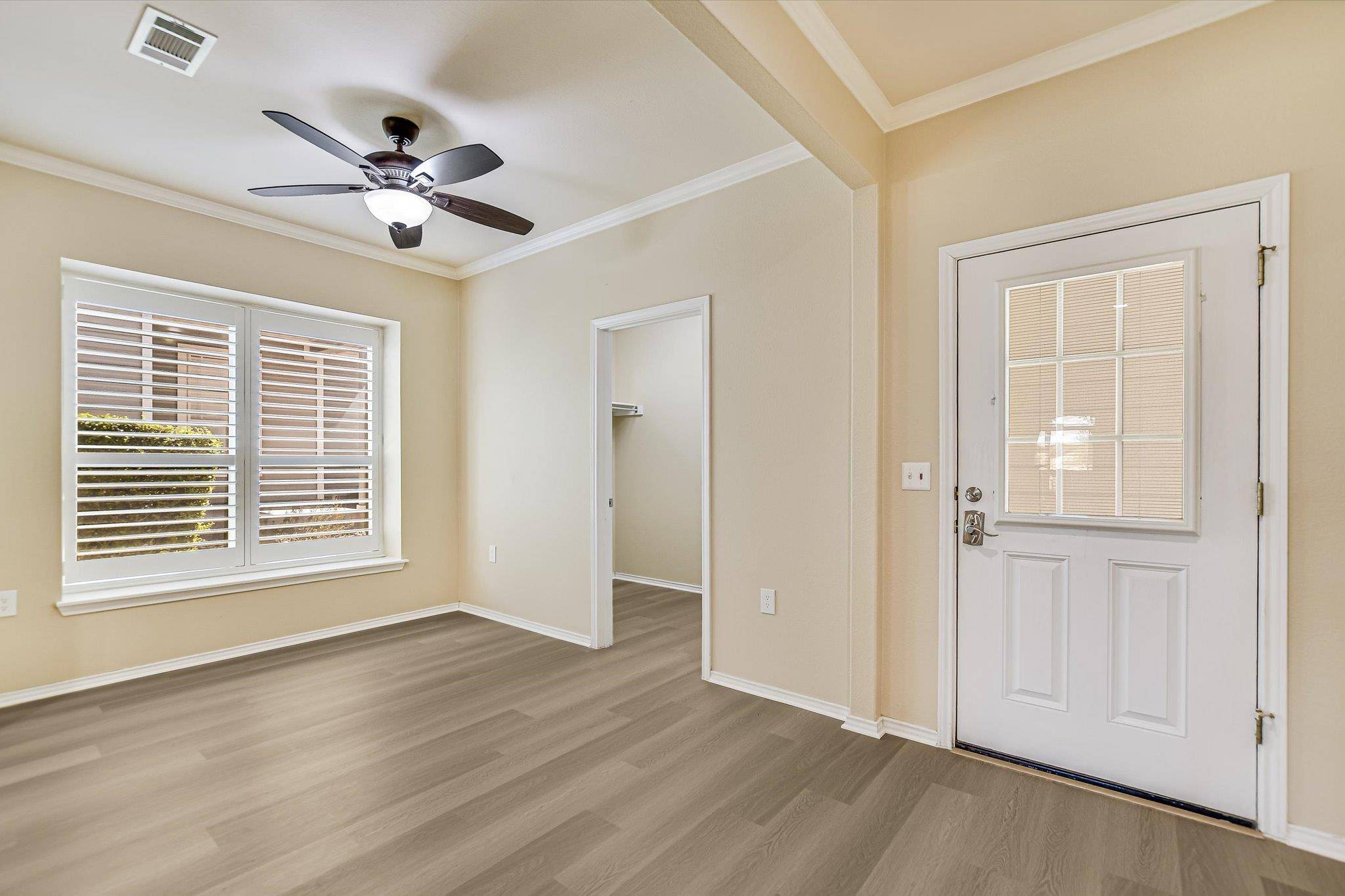 215 Bonham LOOP, Georgetown, TX 78633