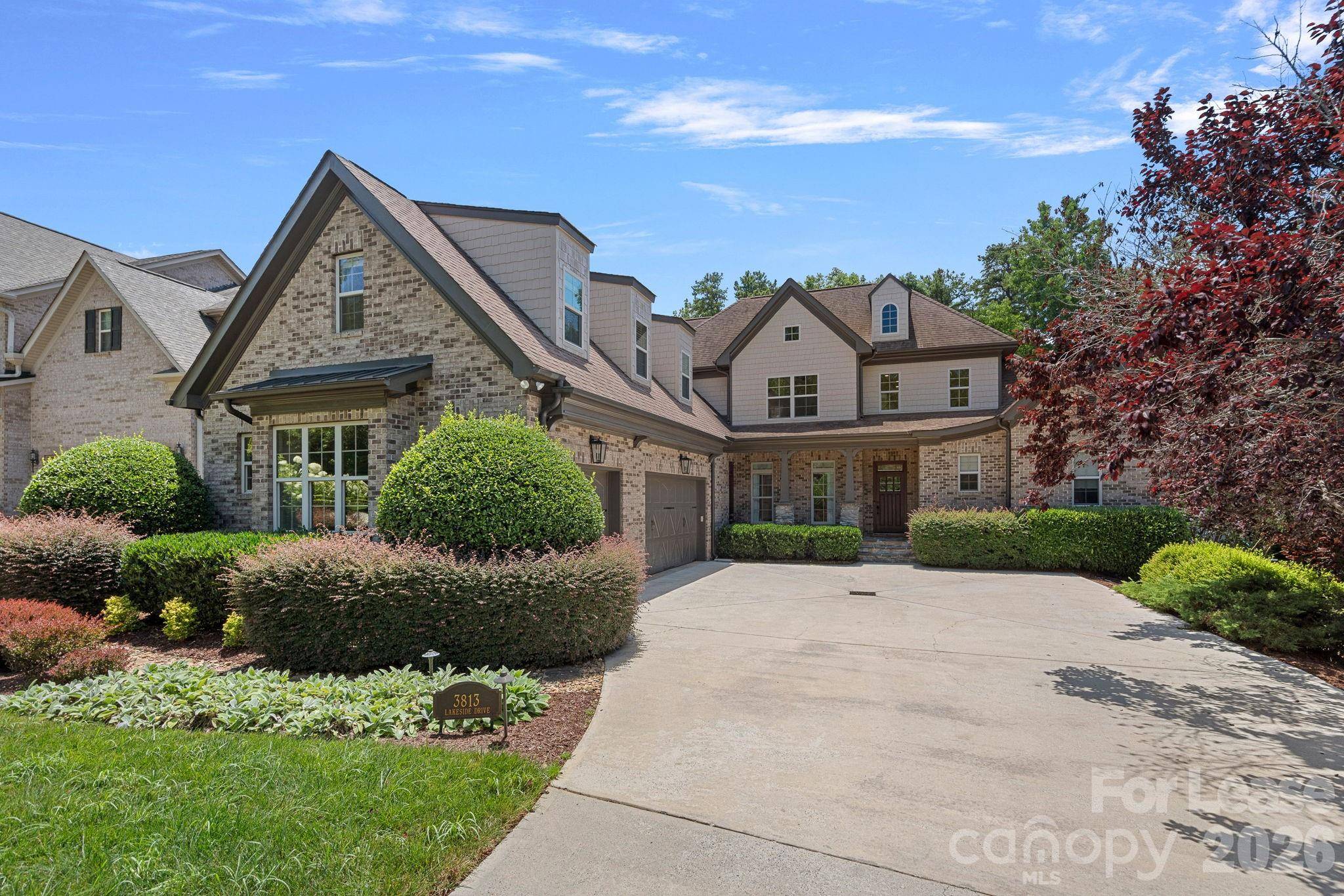 3813 Lakeside DR, Charlotte, NC 28270