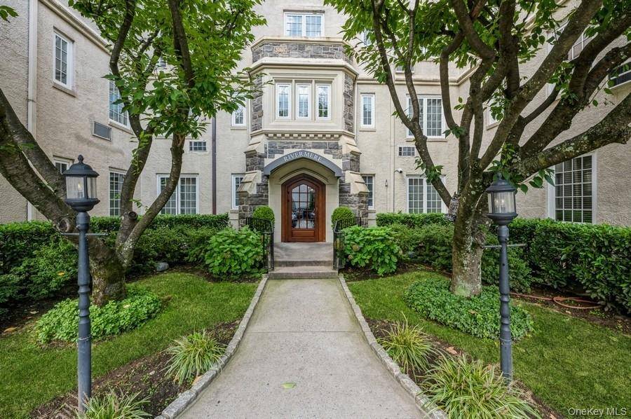 1 Rivermere #2G, Bronxville, NY 10708
