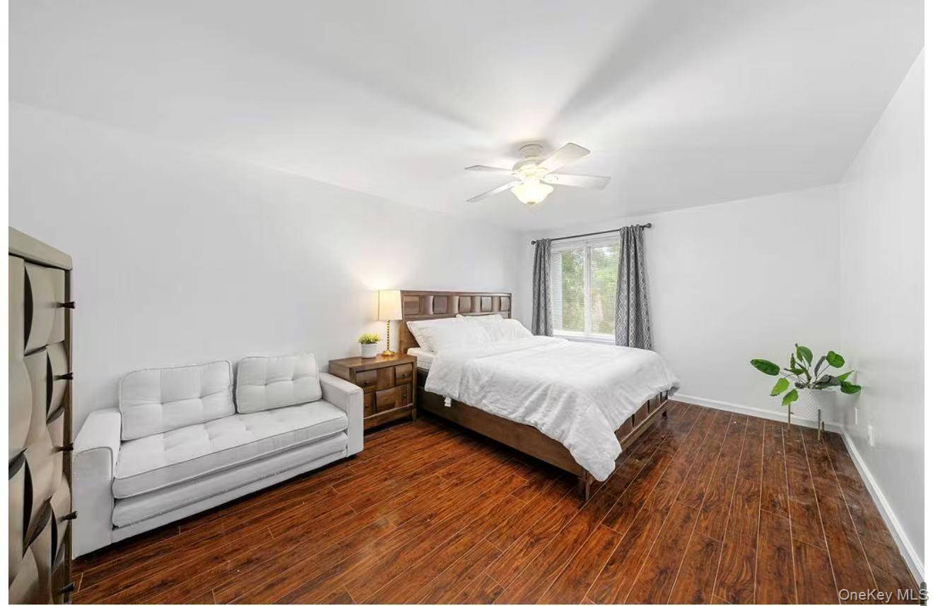 177 Cambridge DR, Port Jefferson, NY 11776