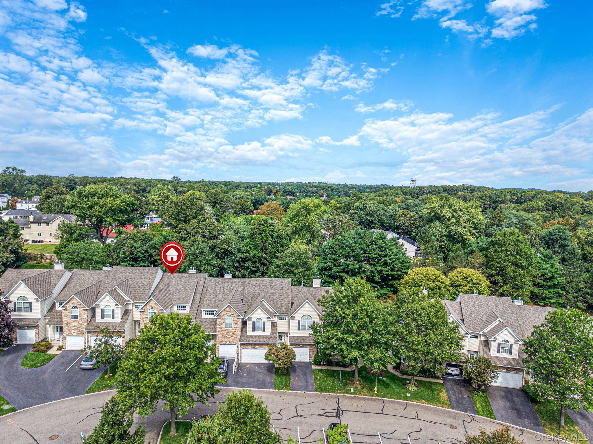 1 Mohannis WAY #1, Kings Park, NY 11754