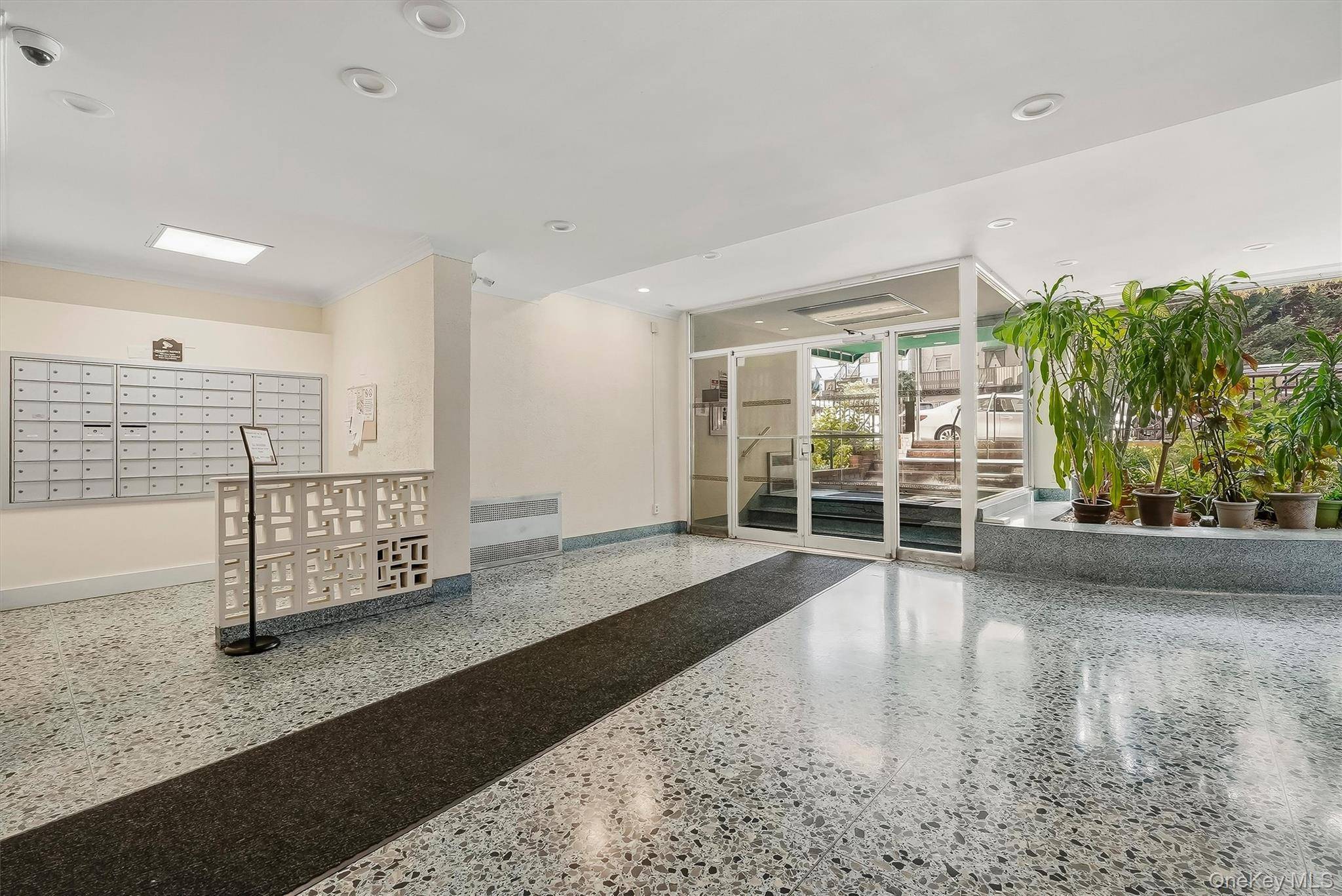 642 Locust ST #4H, Mount Vernon, NY 10552