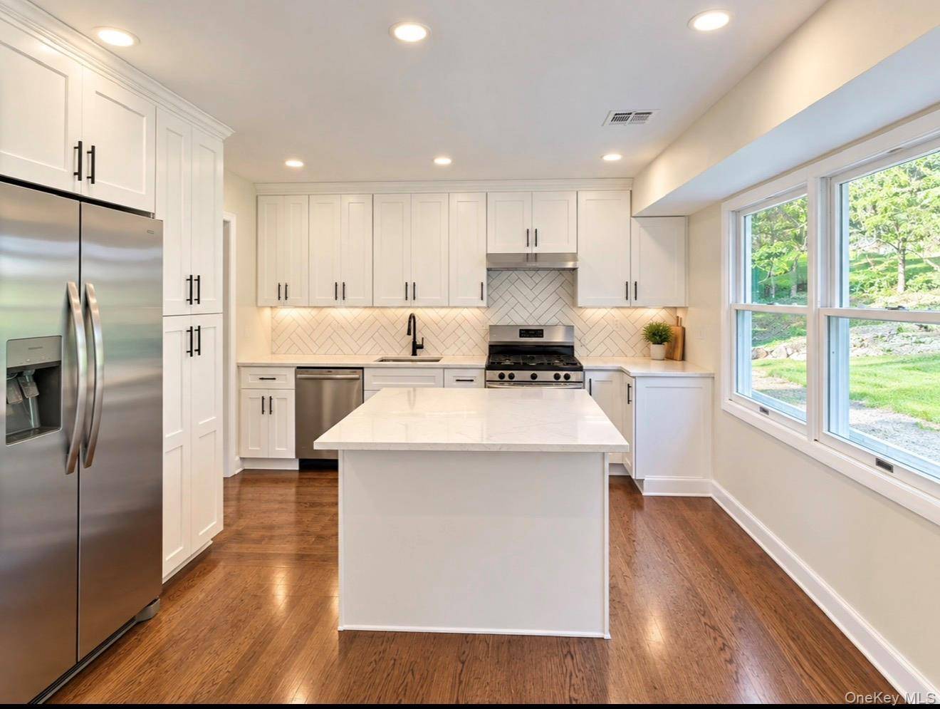 34 Cricketown RD, Stony Point, NY 10980