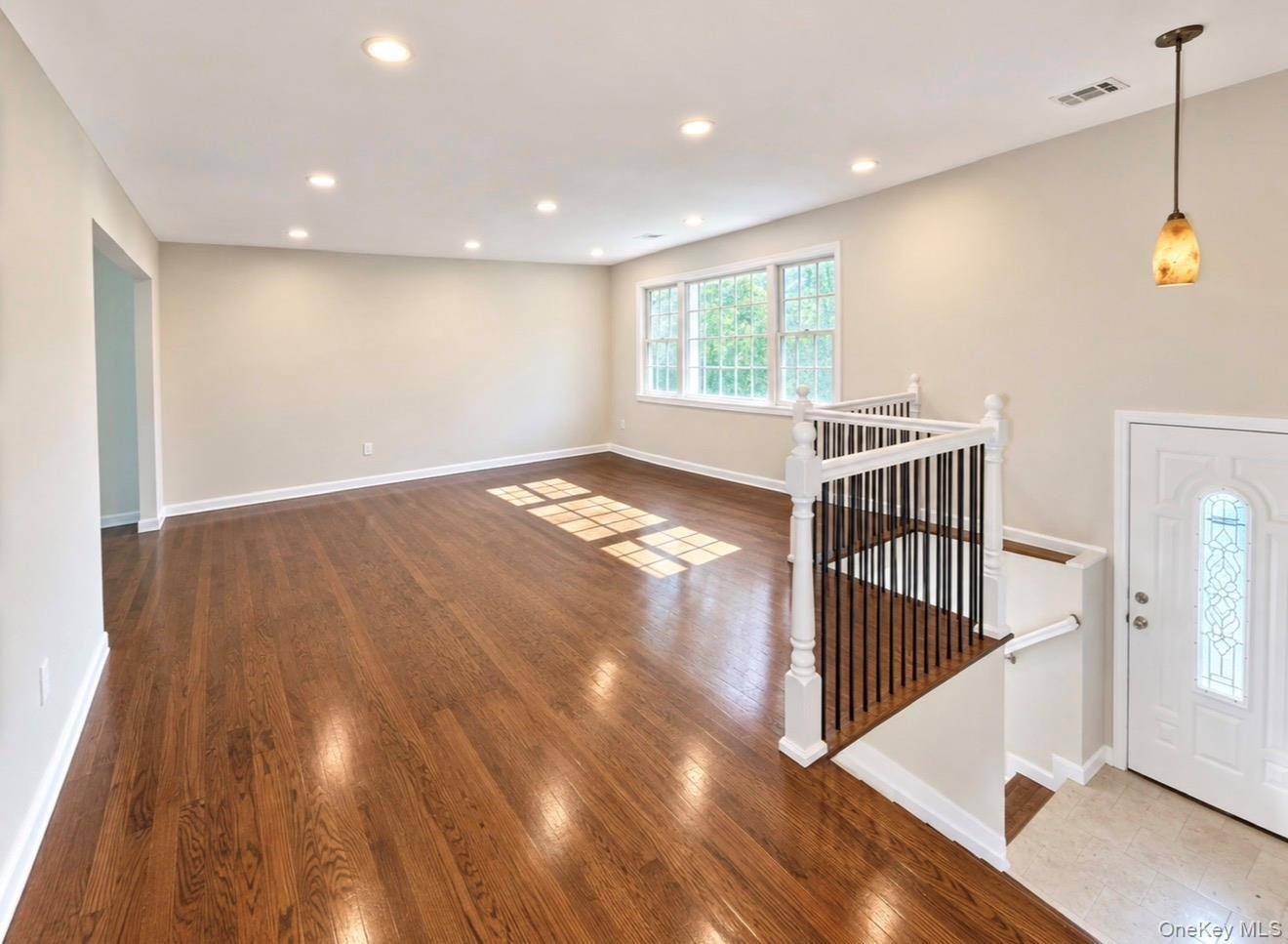 34 Cricketown RD, Stony Point, NY 10980