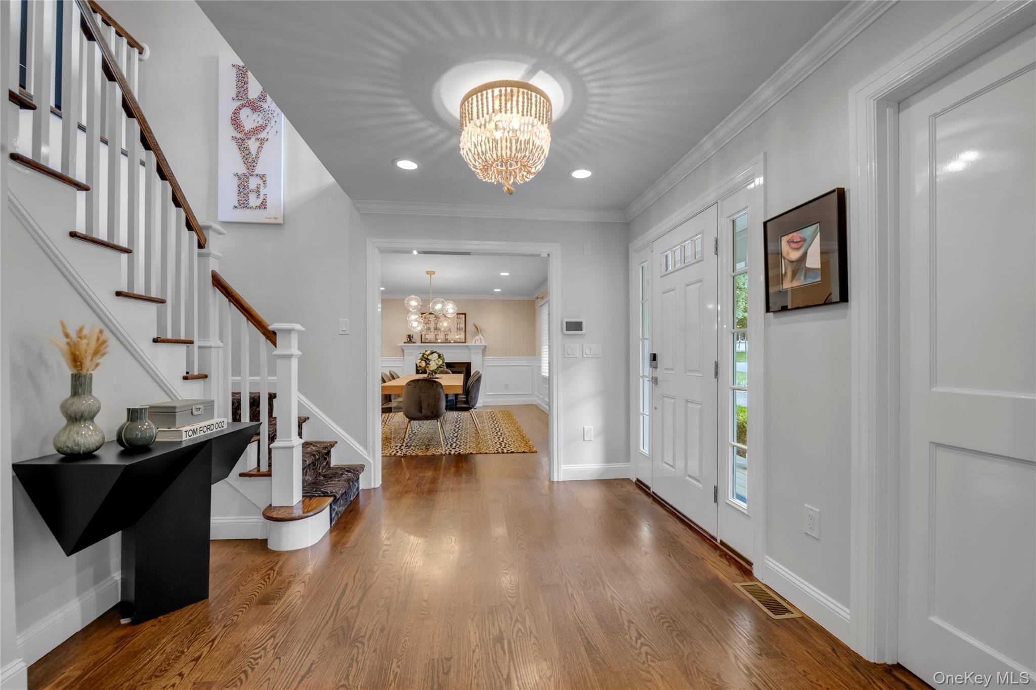17 Colonial RD, Port Washington, NY 11050