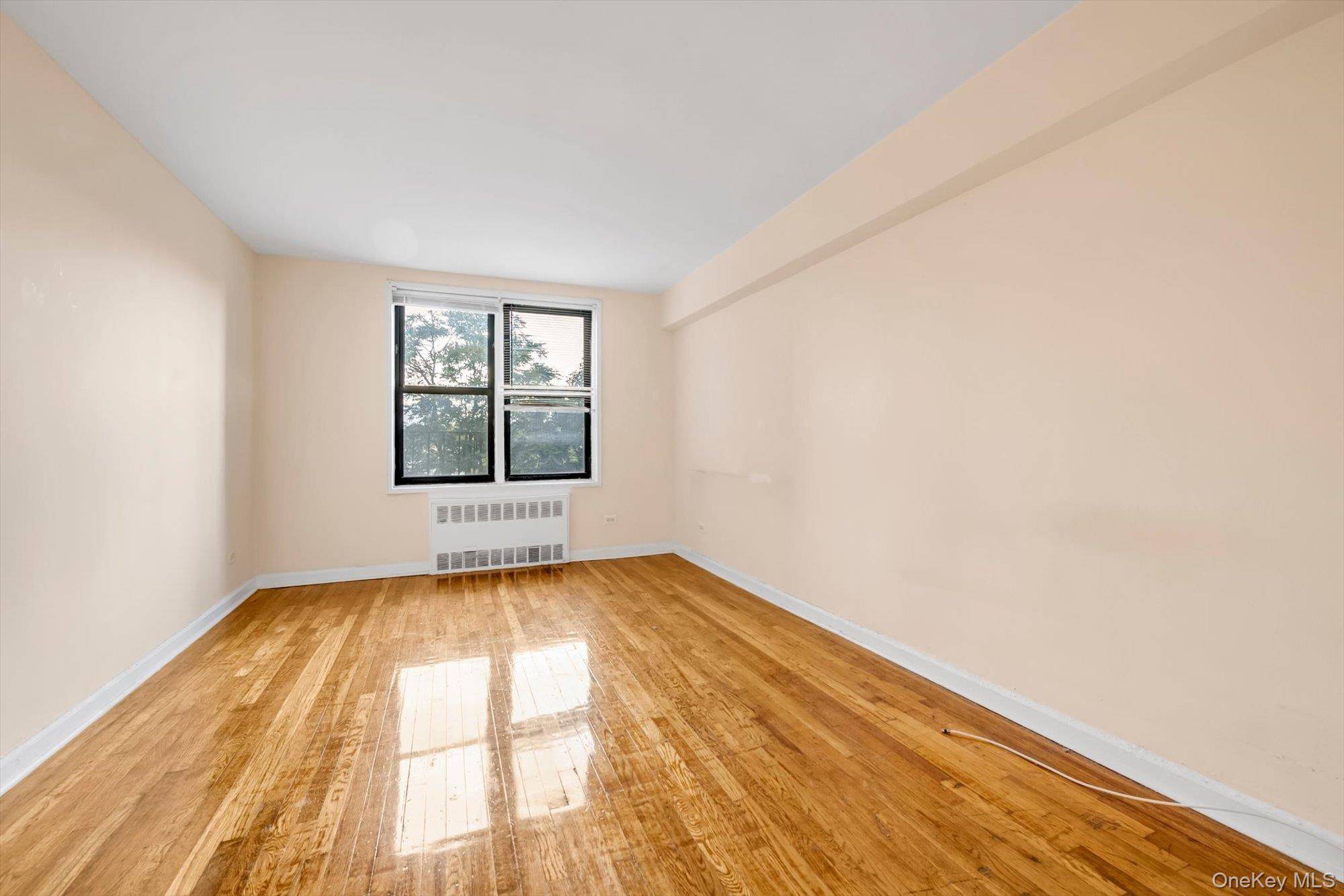 63-09 108 ST #3S, Forest Hills, NY 11375