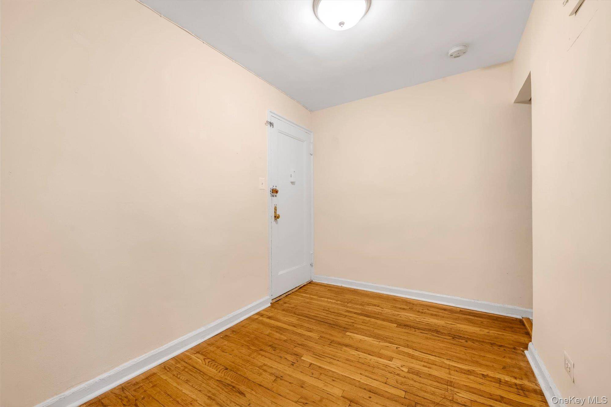 63-09 108 ST #3S, Forest Hills, NY 11375