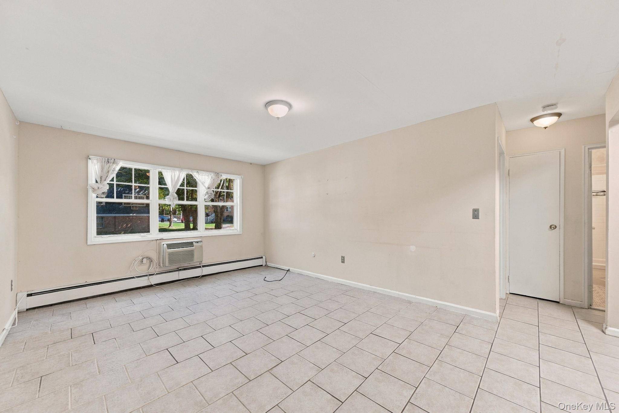 2301 Barclay MNR #23A, Newburgh, NY 12550