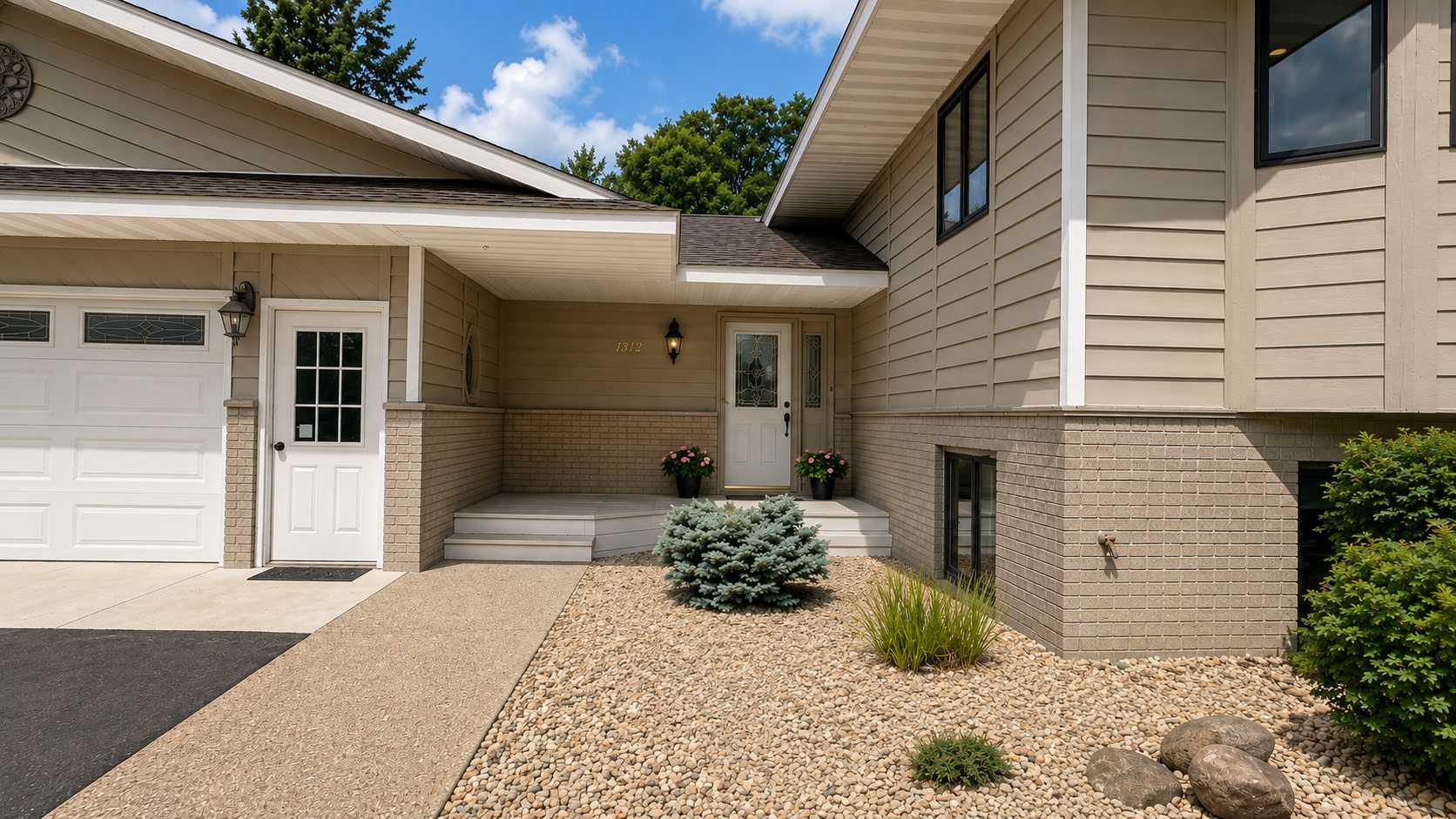 7352 Ahles RD, Saint Cloud, MN 56301