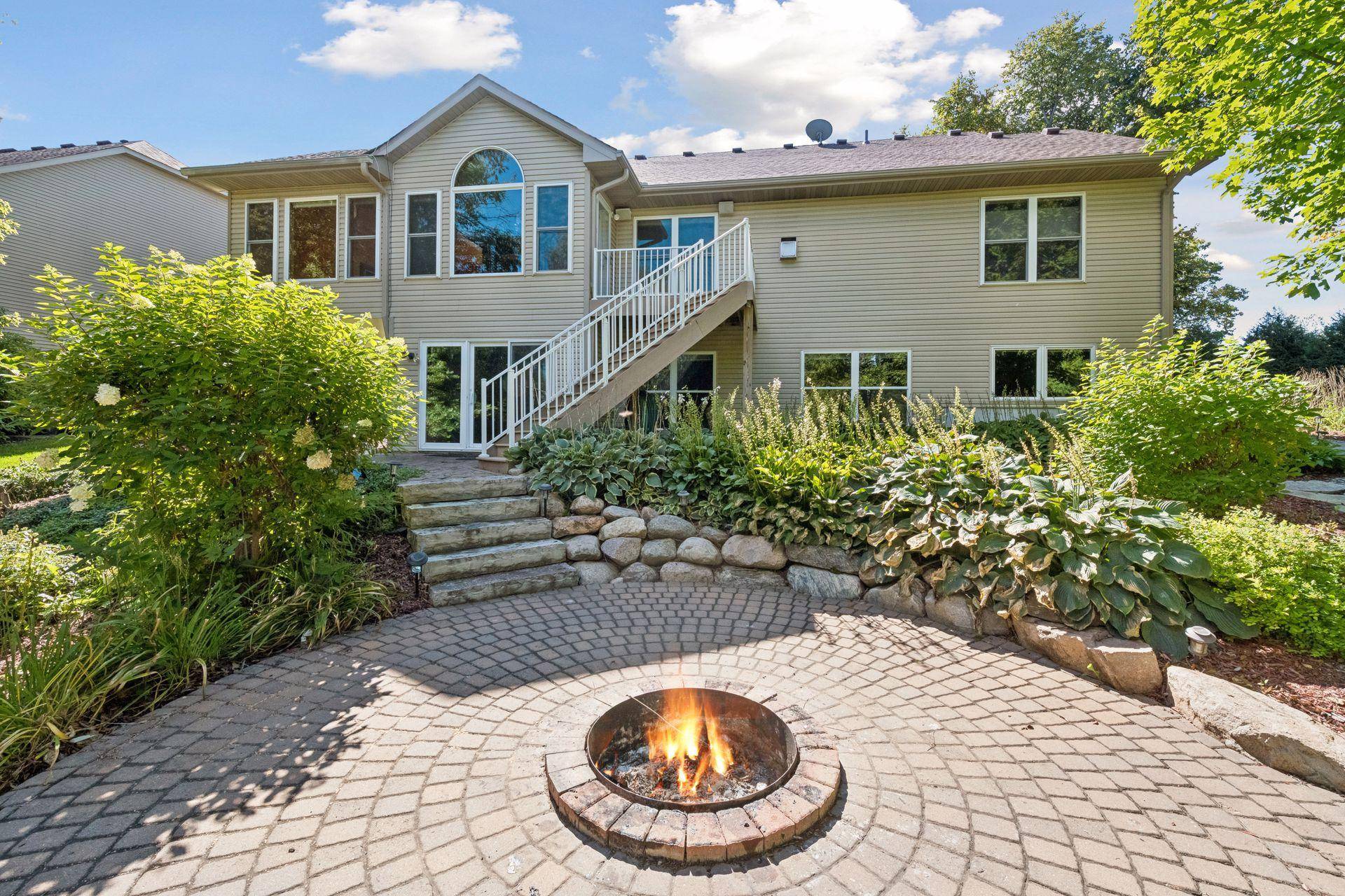1790 Sterling RD, Waconia, MN 55387