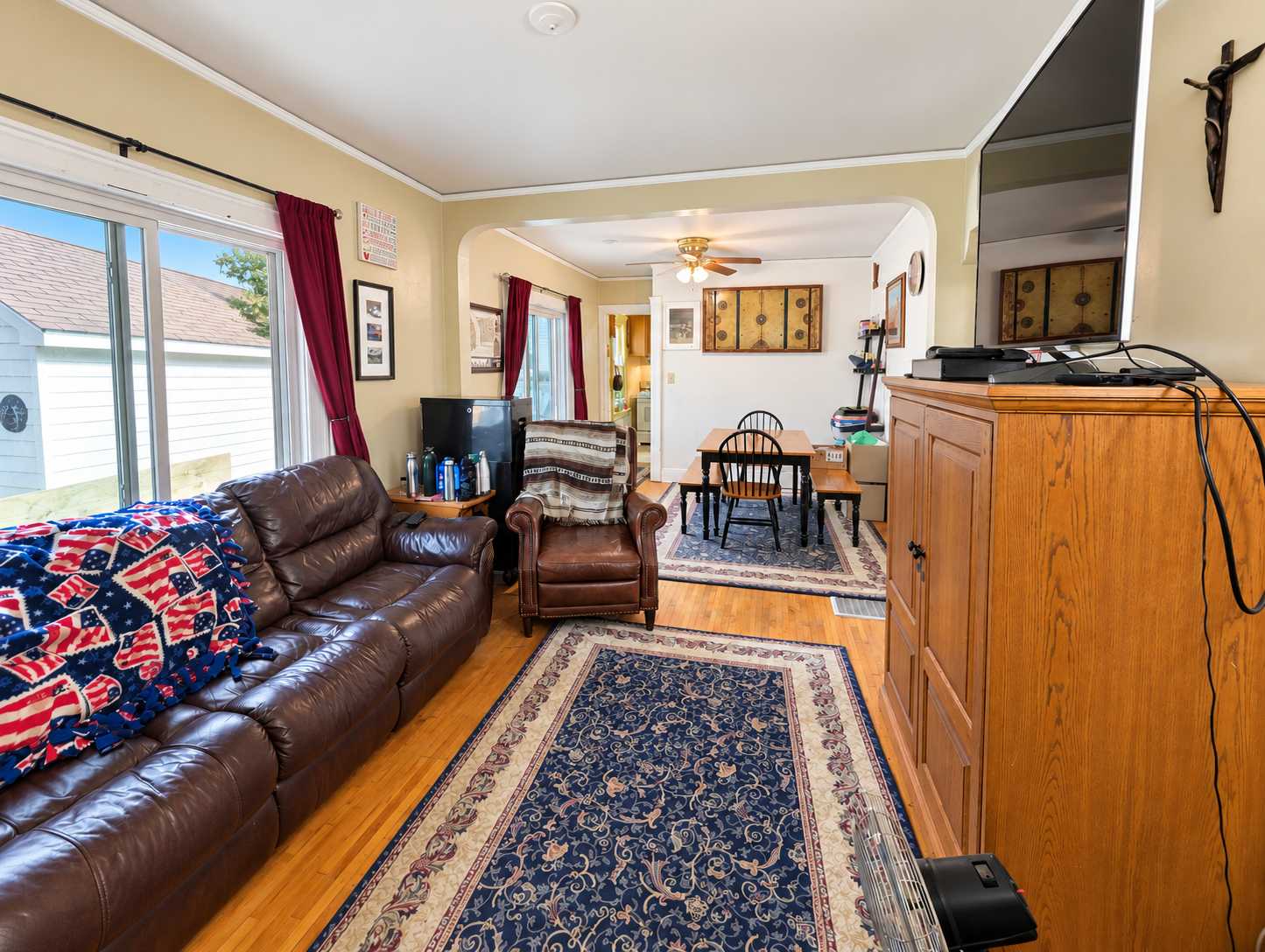 2082 Manitou AVE, Saint Paul, MN 55119