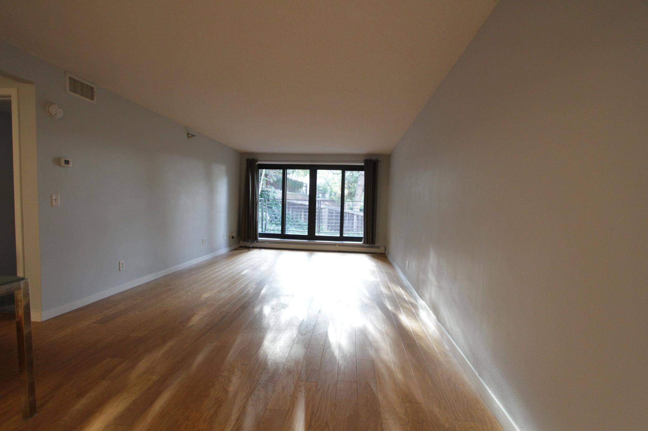 52 Groveland TER #A107, Minneapolis, MN 55403