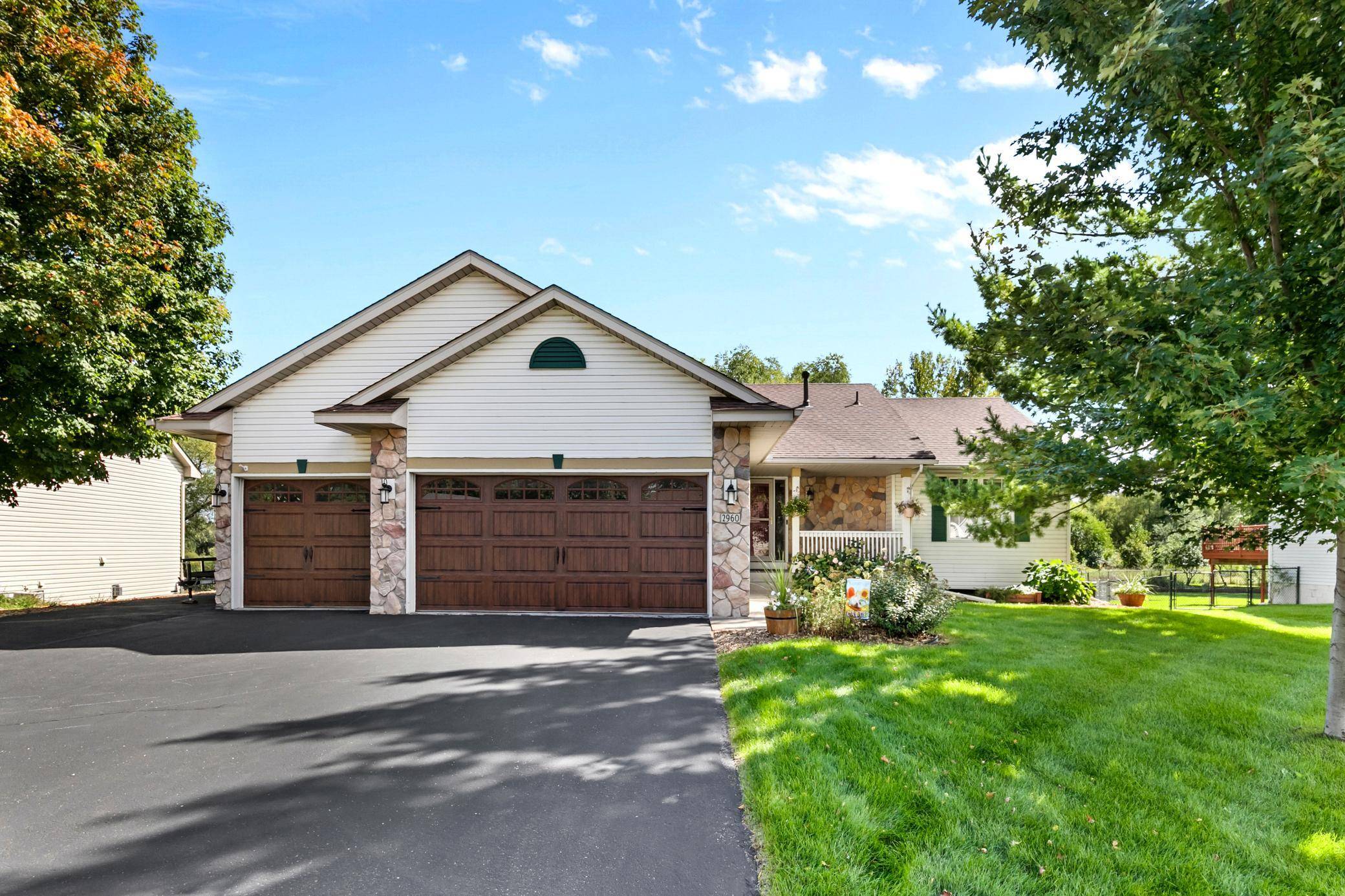 2960 Rice Creek Pkwy NE, Blaine, MN 55449