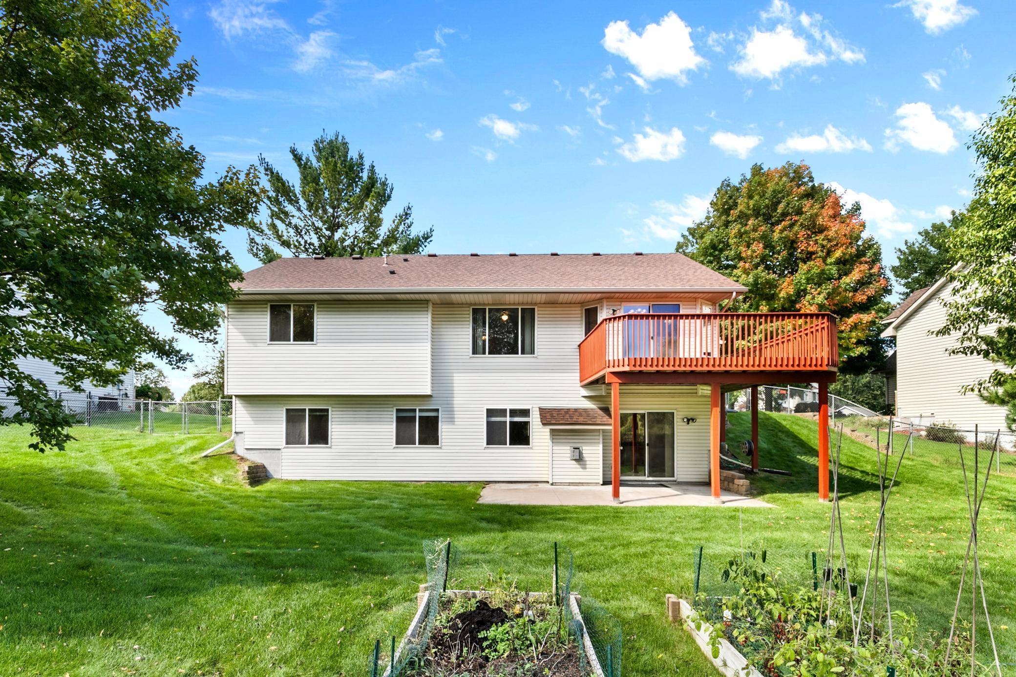 2960 Rice Creek Pkwy NE, Blaine, MN 55449