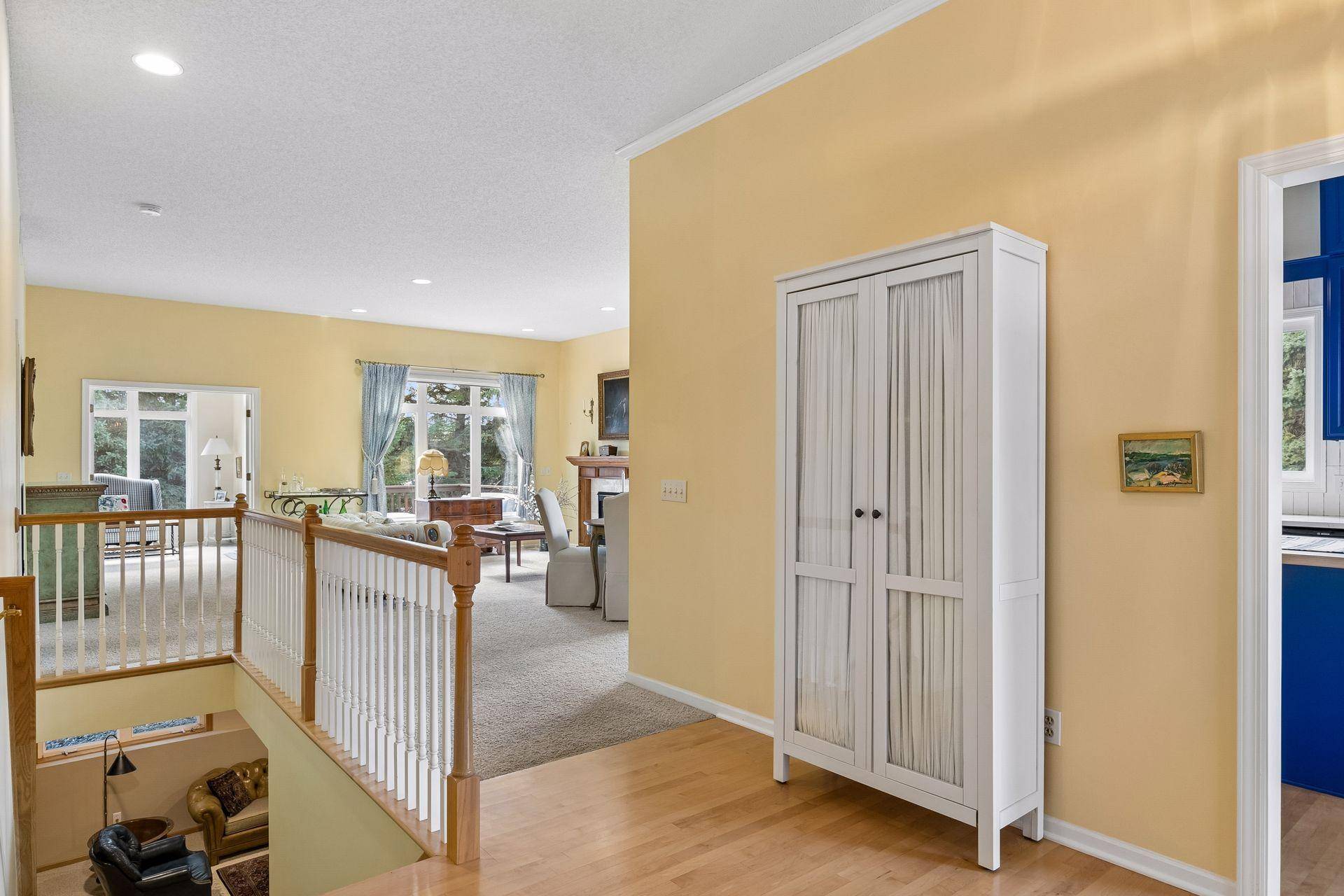 10381 Lancaster CV, Woodbury, MN 55129