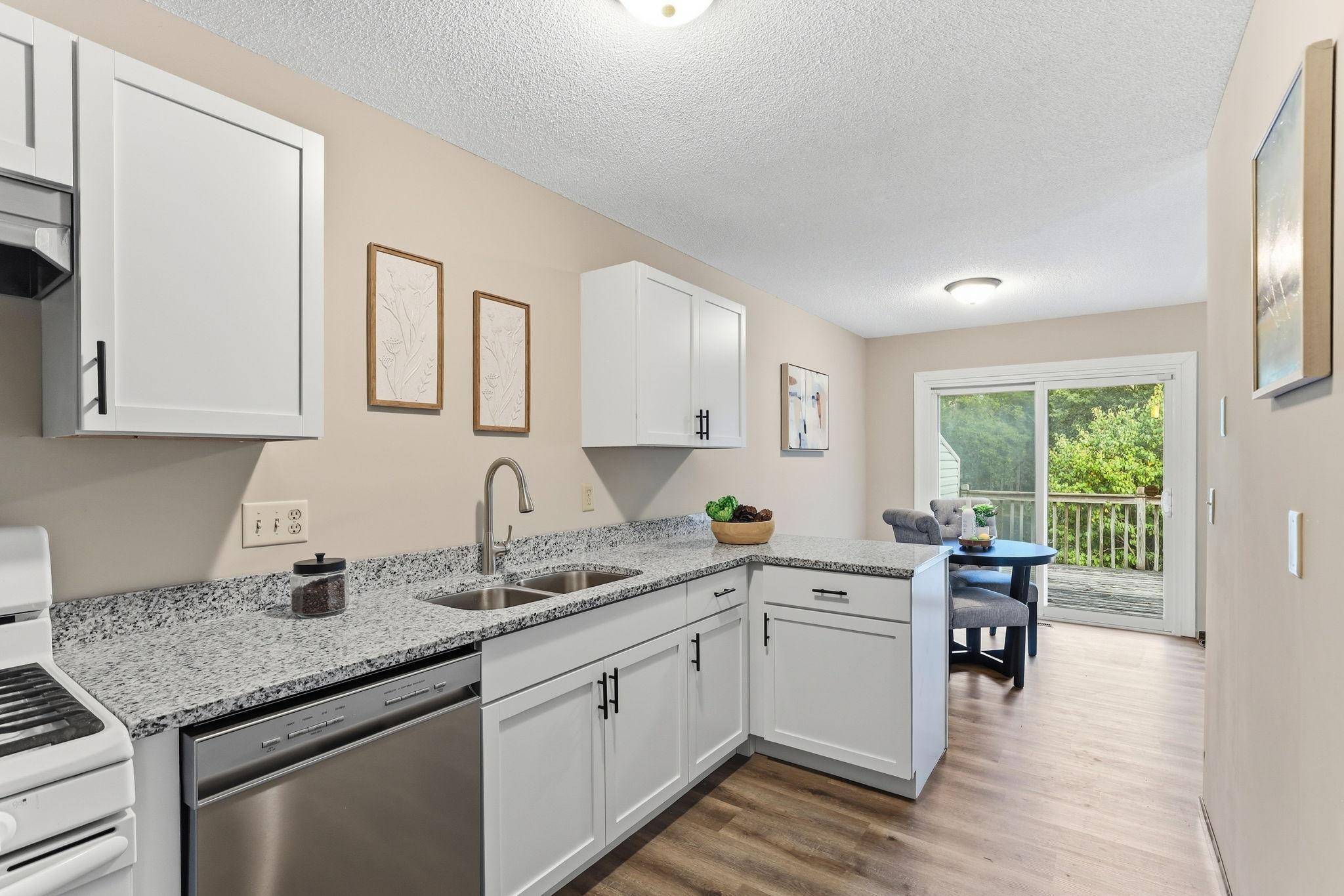 12093 71st PL N, Maple Grove, MN 55369