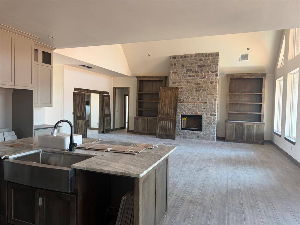 929 Dorsi CIR, Newcastle, OK 73065