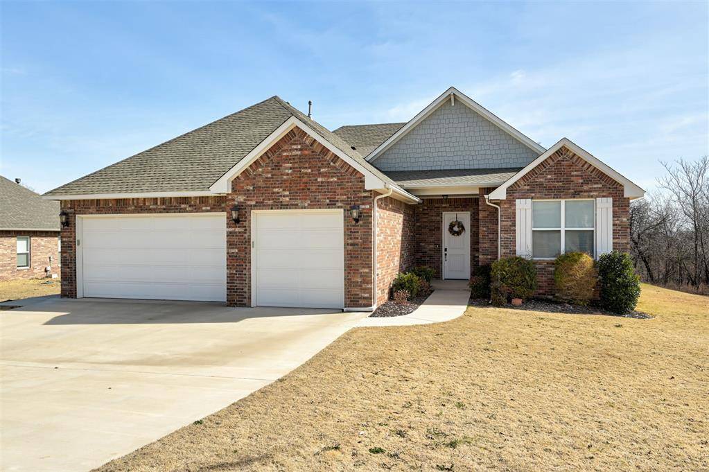 8930 Tall Oaks DR, Guthrie, OK 73044