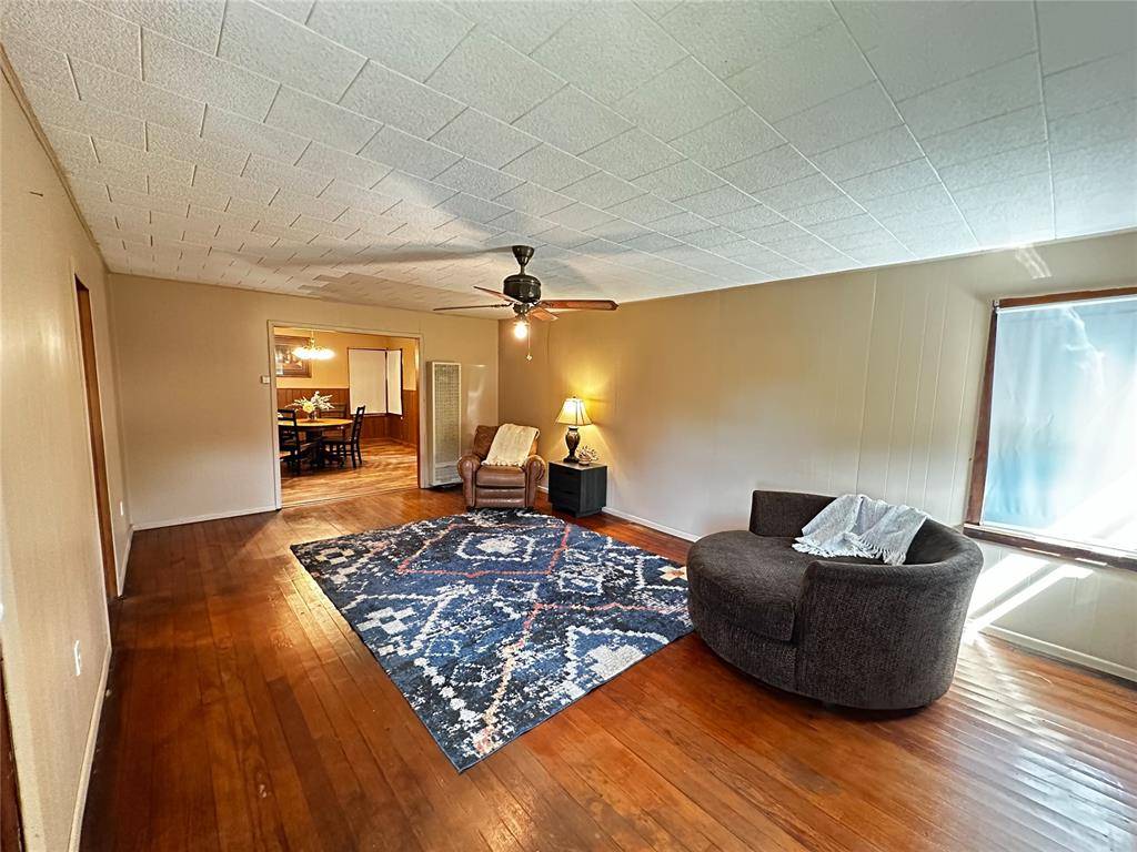 306 S 4th ST, Hammon, OK 73650