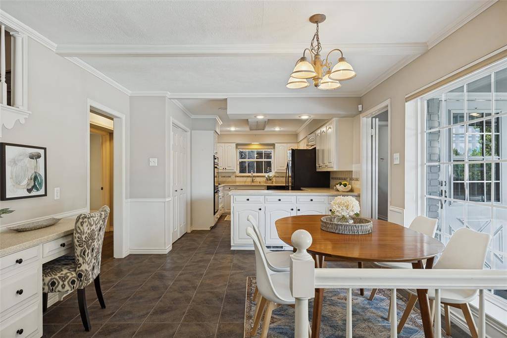 7219 Stonetrail Drive, Dallas, TX 75230