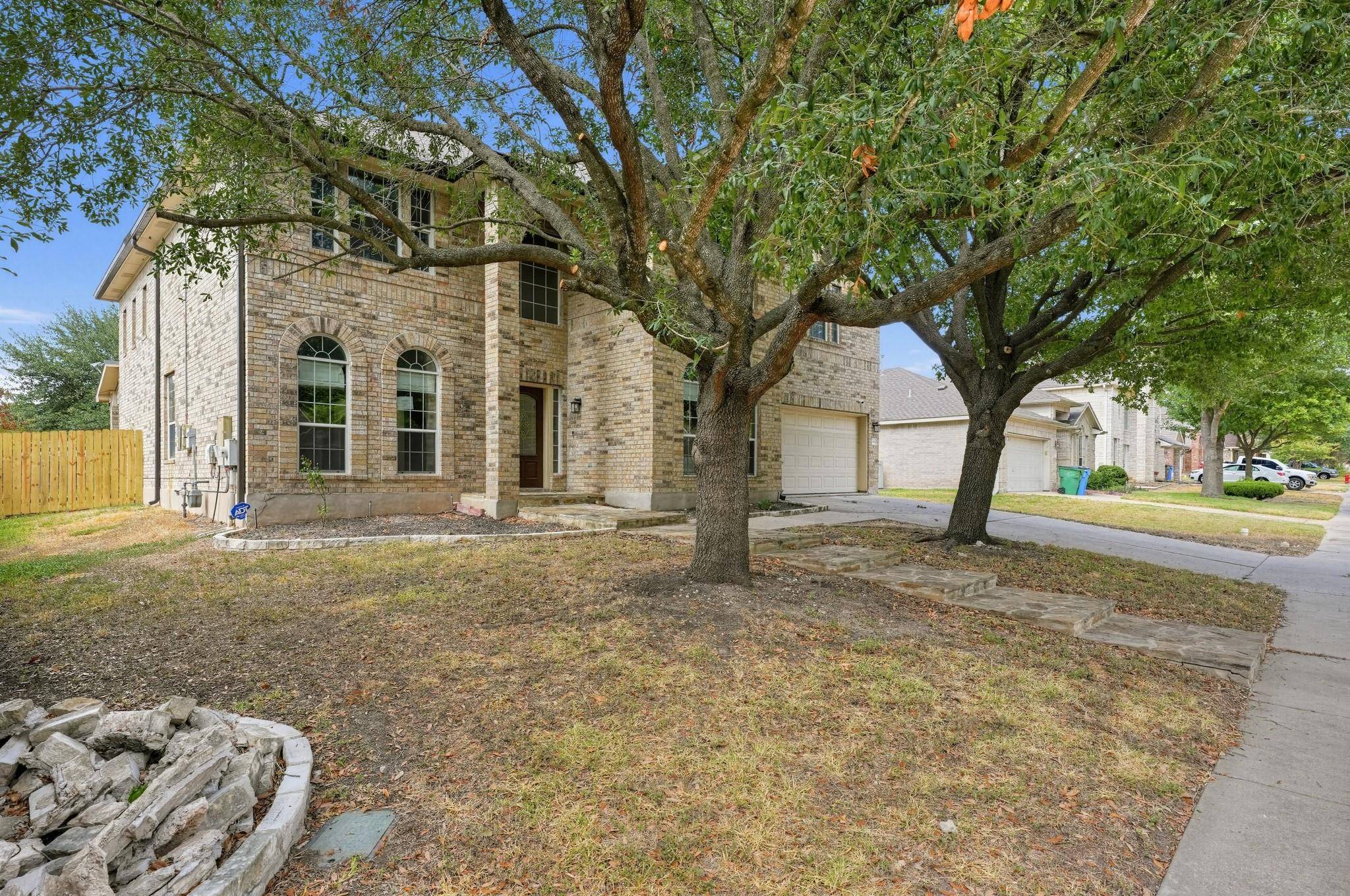 16804 Brewer Blackbird DR, Pflugerville, TX 78660