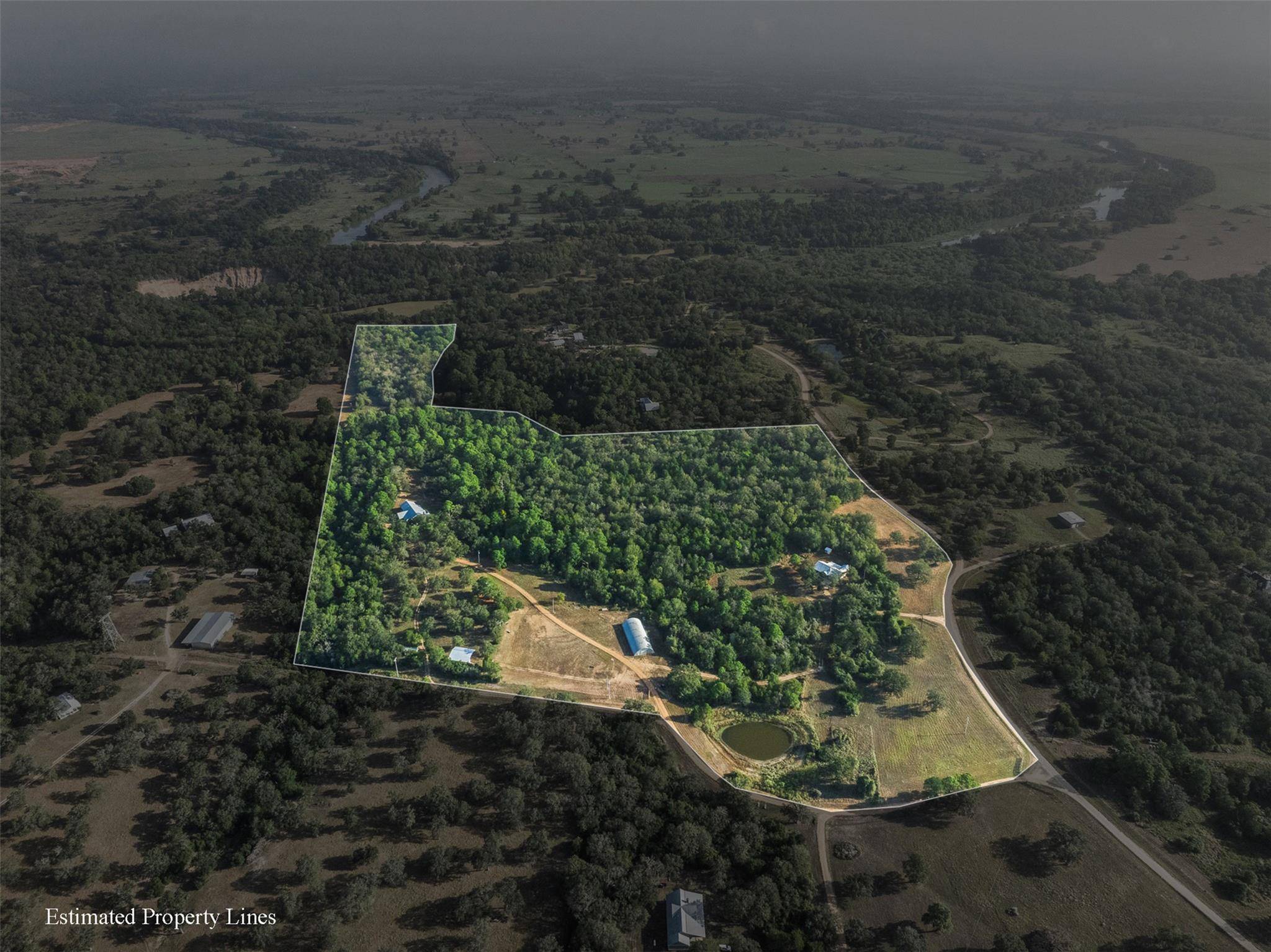 170 Weltner LN, West Point, TX 78963