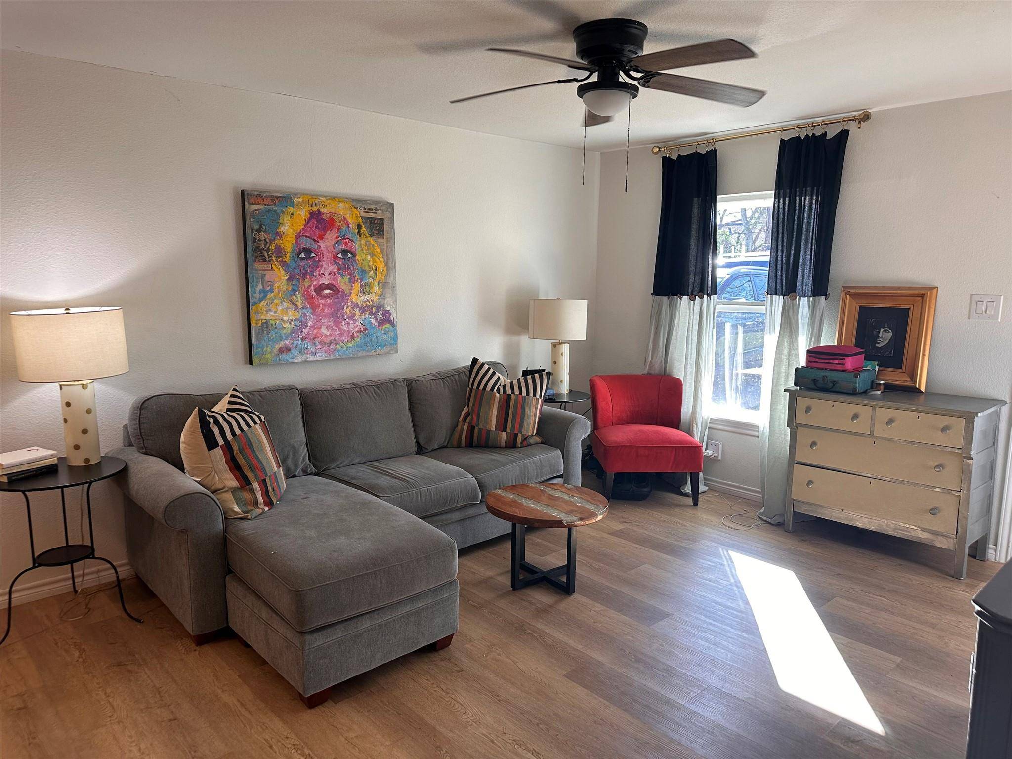 1204 Aransas ST, Lockhart, TX 78644