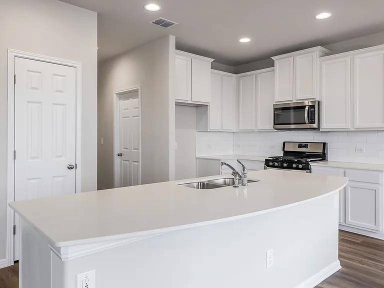 10702 Sentinel DR, Austin, TX 78747