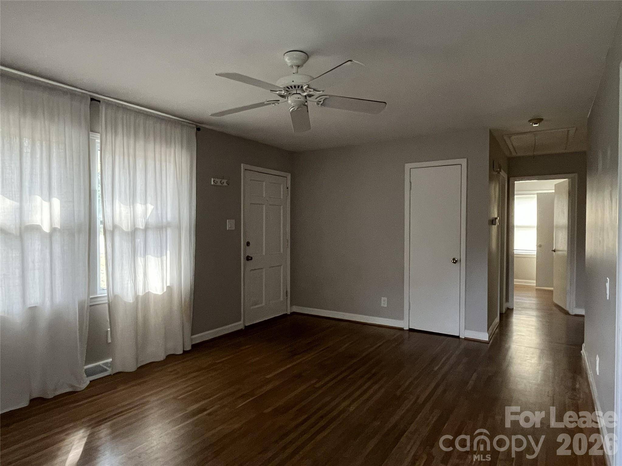 4024 Abbeydale DR, Charlotte, NC 28205