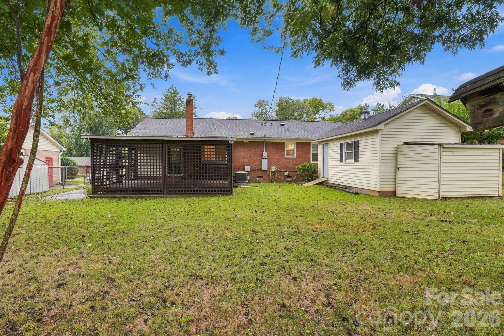 7033 Starvalley DR, Charlotte, NC 28210