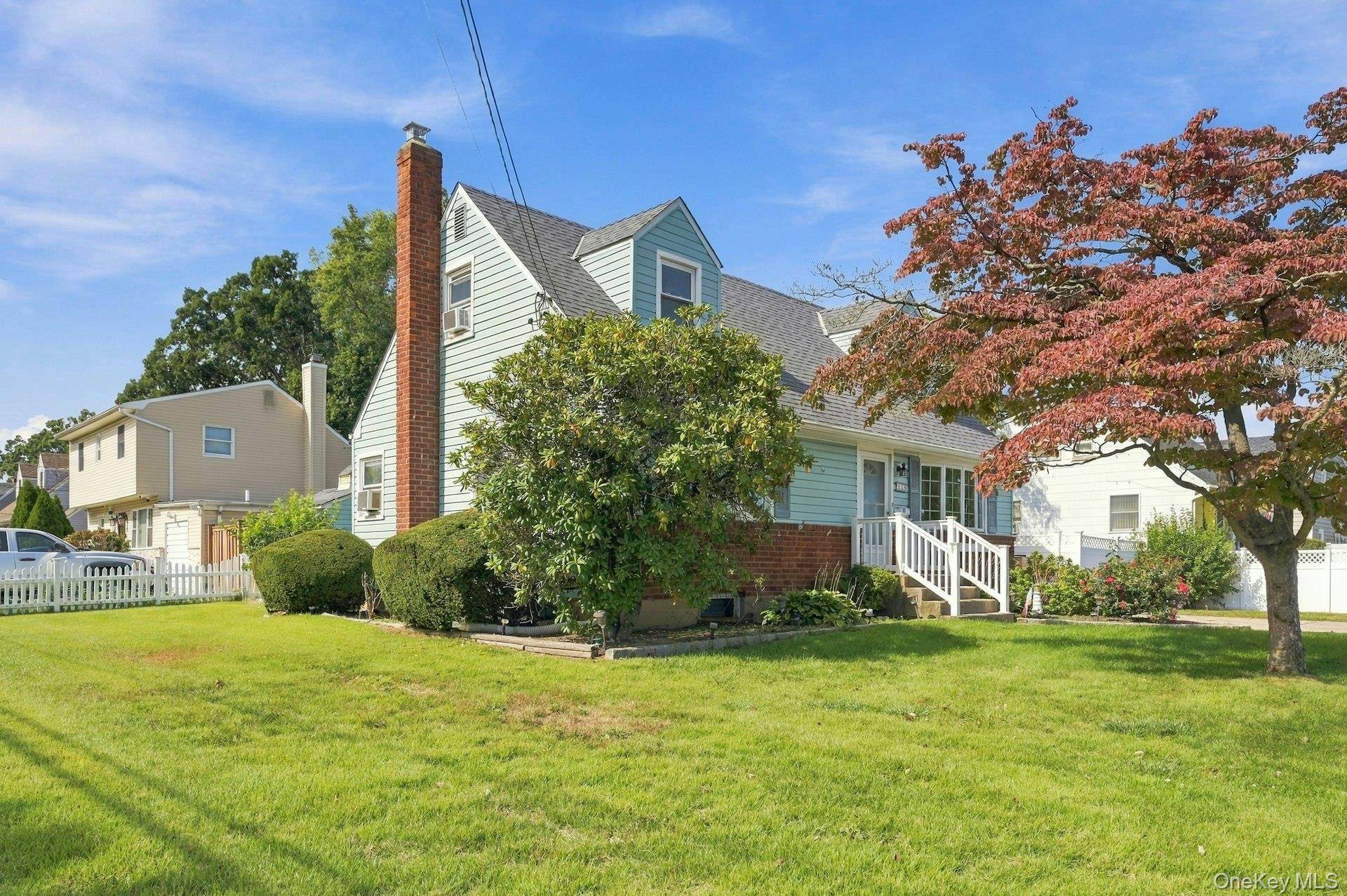 375 Catskill AVE, Copiague, NY 11726
