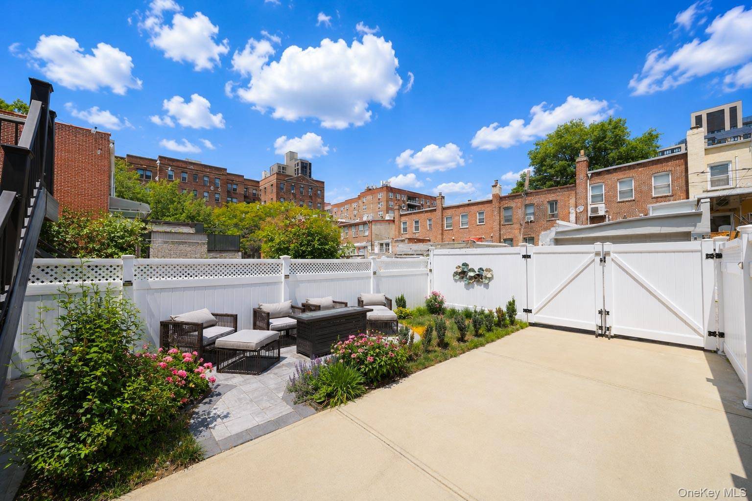 6613 Booth ST, Rego Park, NY 11374
