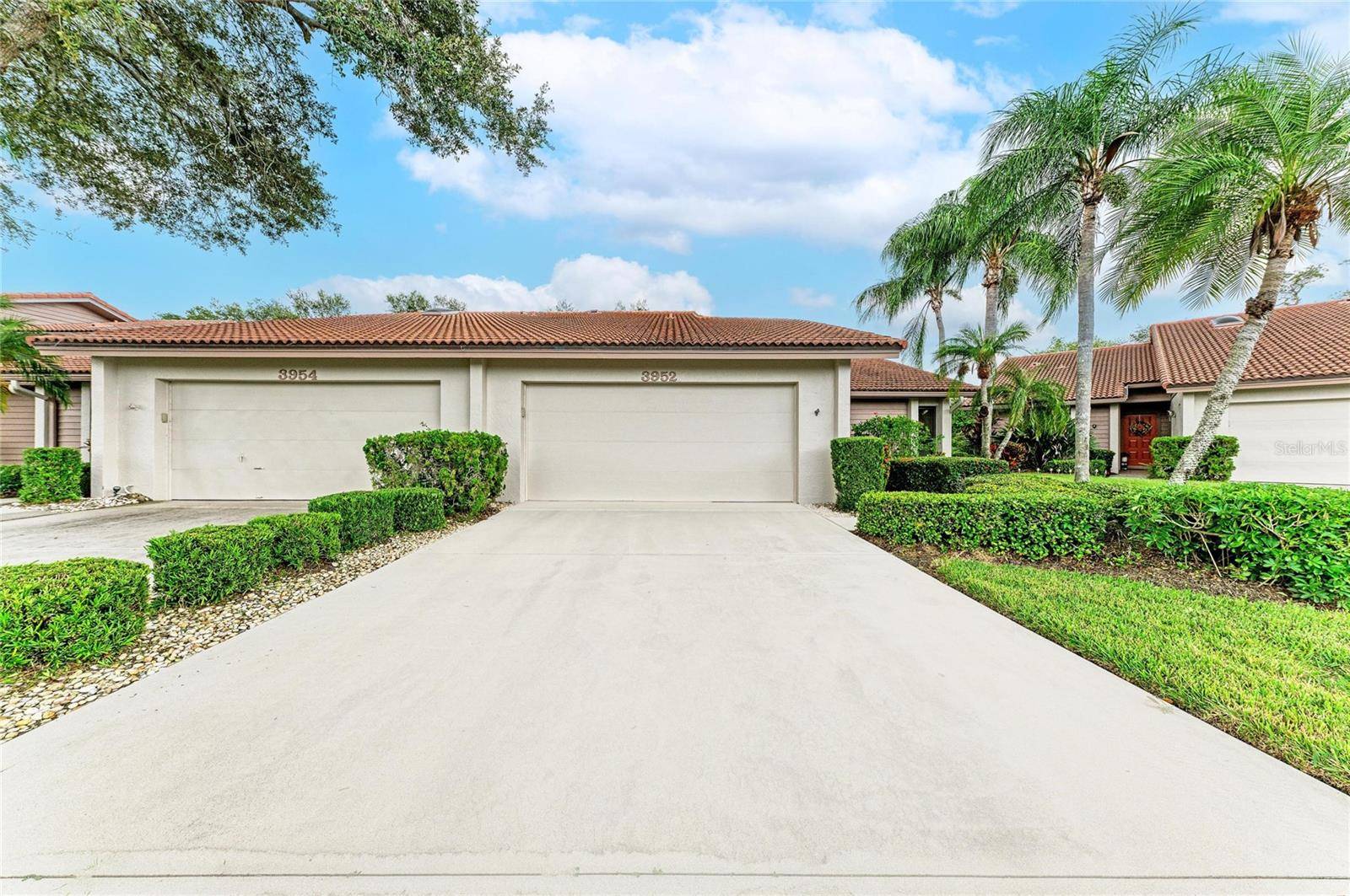3952 WILSHIRE CIR E #166, Sarasota, FL 34238