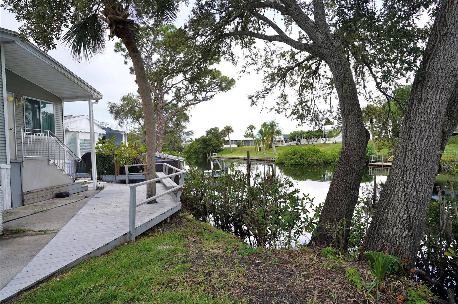 125 BROOKSHIRE DR, Nokomis, FL 34275