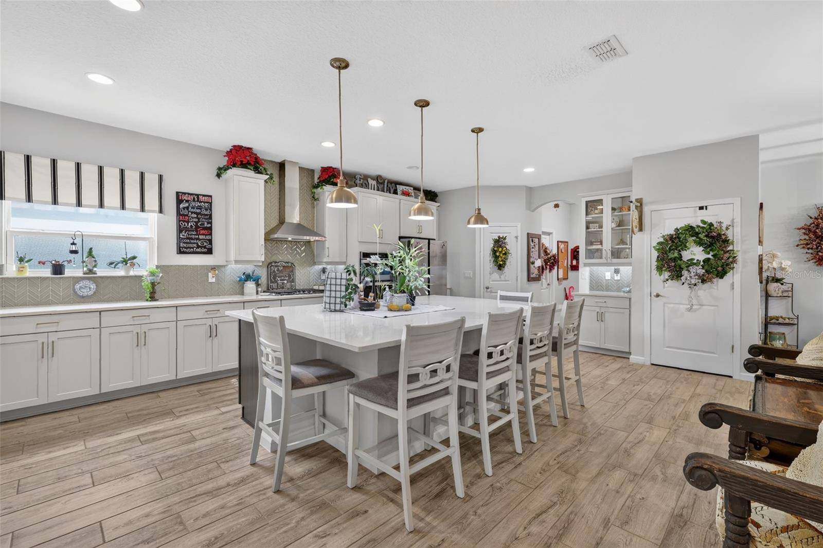 1300 BLARNEY ST, Minneola, FL 34715